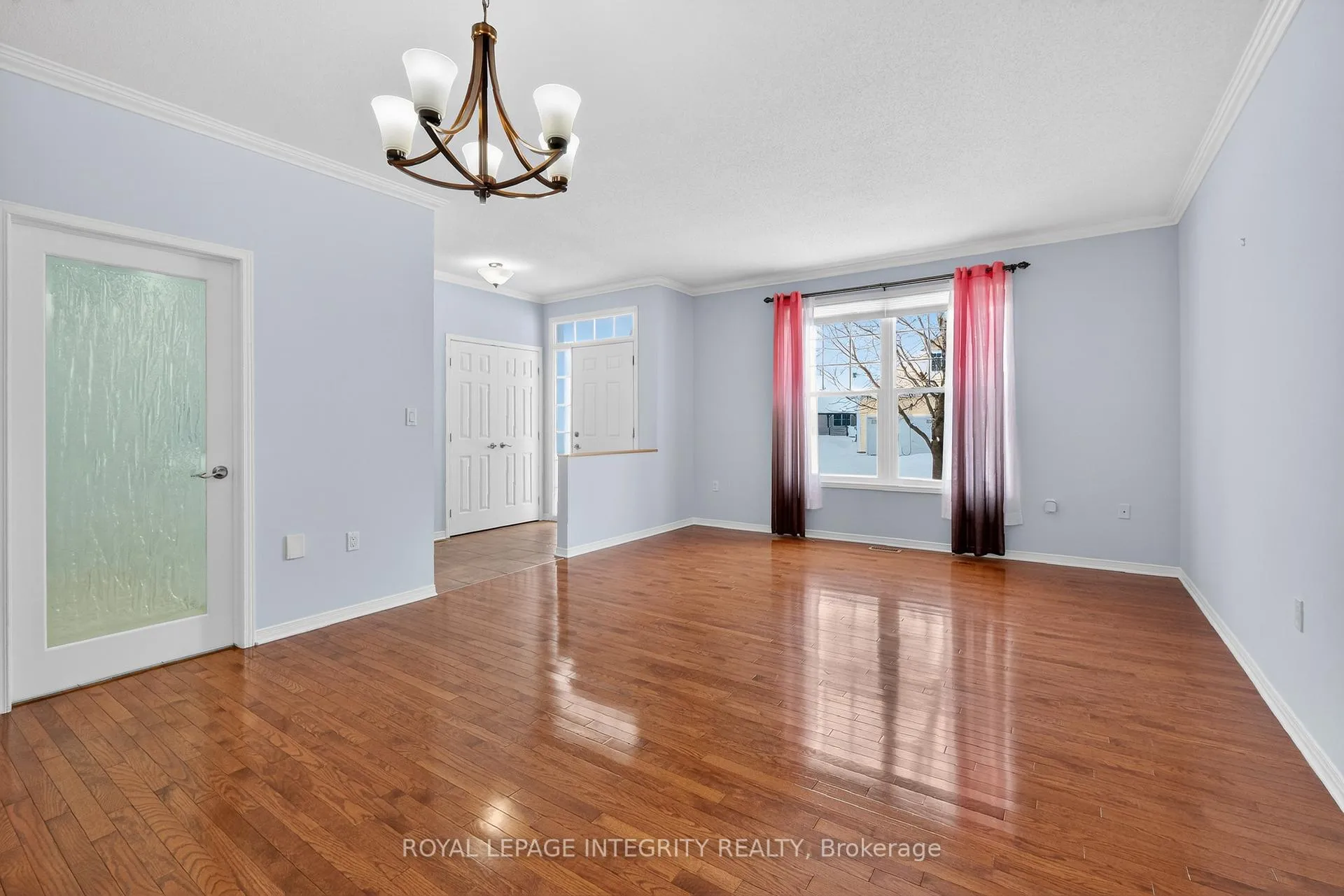 Photo 5 of 657 Country Trail Private, Ottawa, Carlsbad Springs — HOMEH