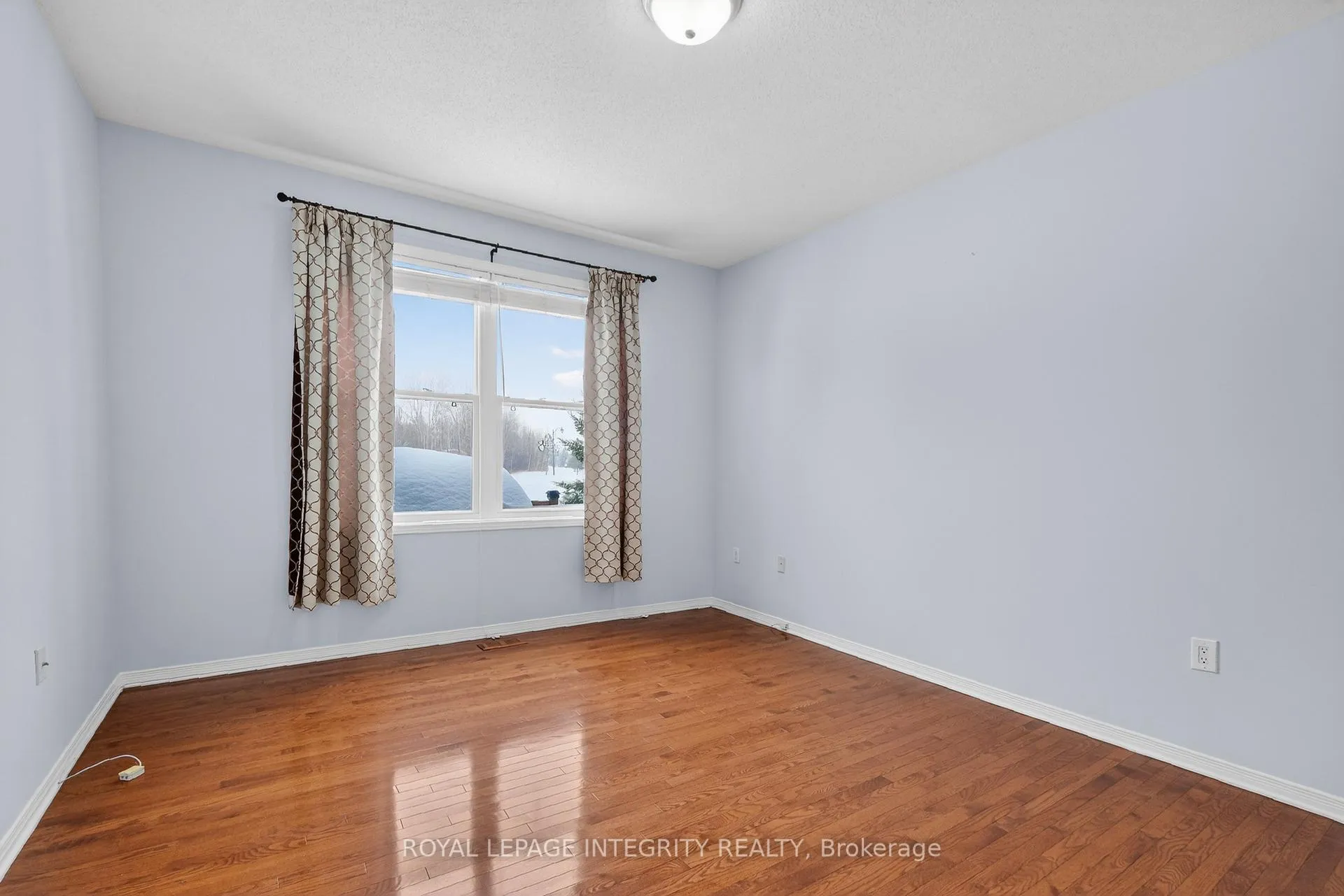 Photo 23 of 657 Country Trail Private, Ottawa, Carlsbad Springs — HOMEH