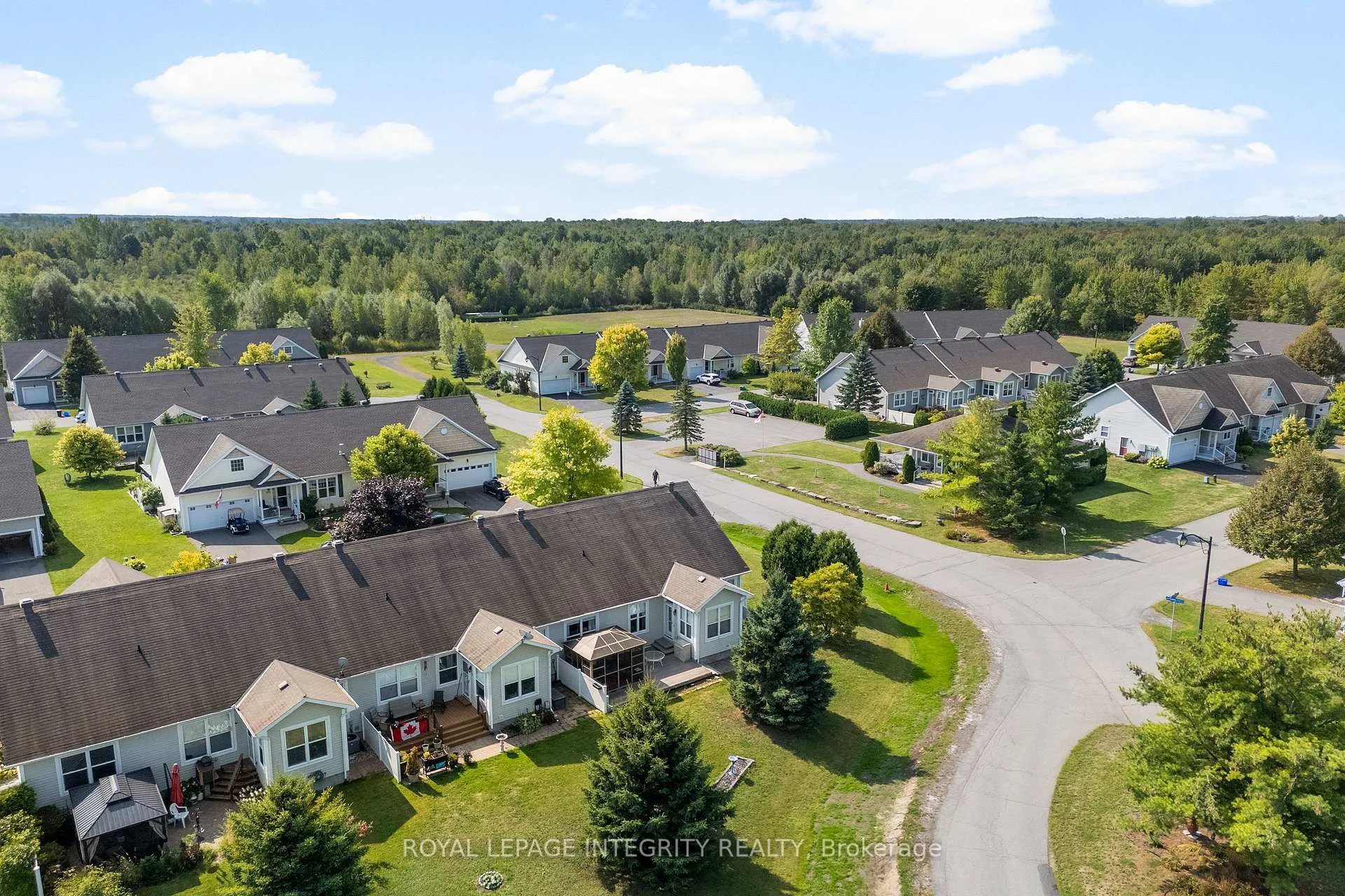 Photo 40 of 657 Country Trail Private, Ottawa, Carlsbad Springs — HOMEH