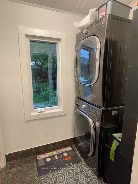 Photo 13 of 2384 Gerrard Street E, Toronto, East End-Danforth — HOMEH