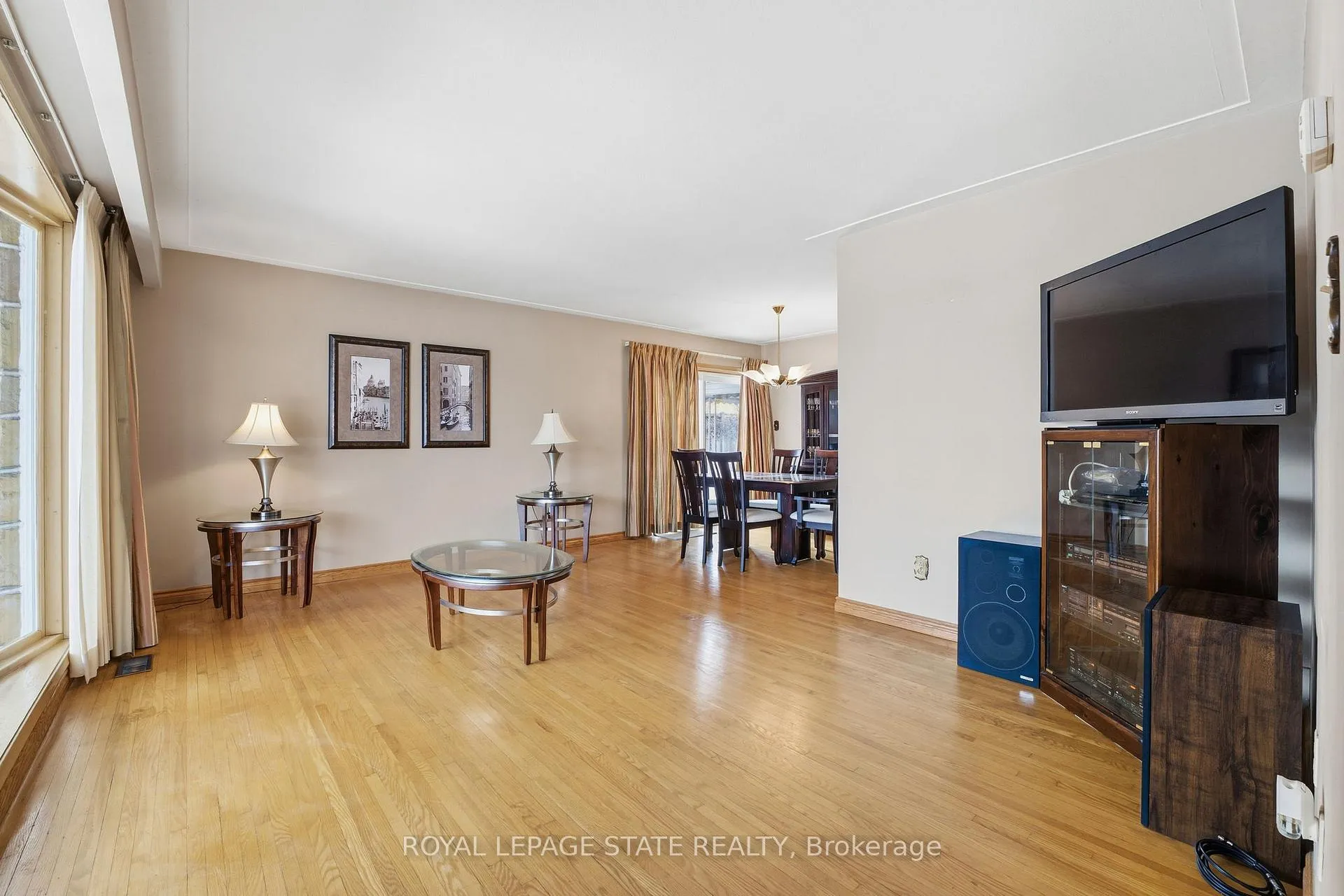 Photo 6 of 156 Kentley Drive, Hamilton, Kentley — HOMEH