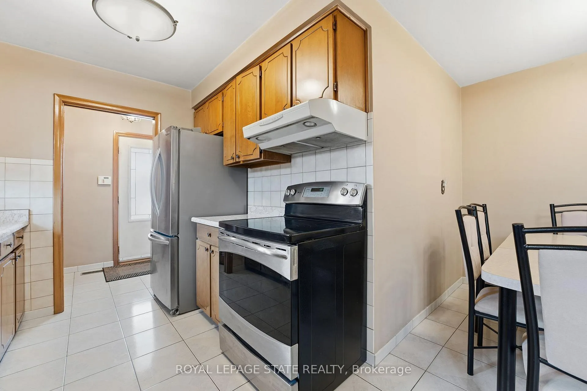 Photo 13 of 156 Kentley Drive, Hamilton, Kentley — HOMEH
