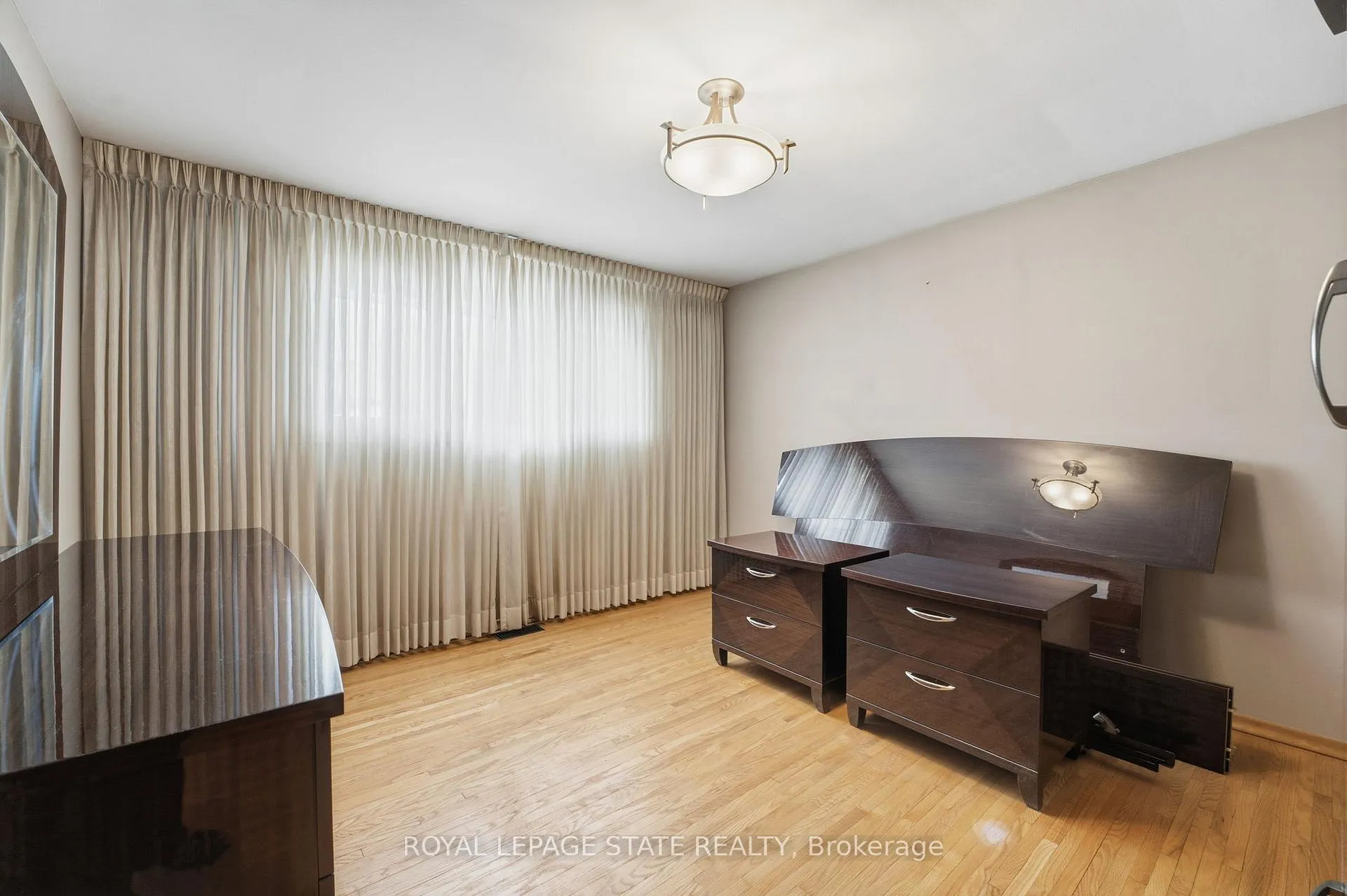 Photo 18 of 156 Kentley Drive, Hamilton, Kentley — HOMEH