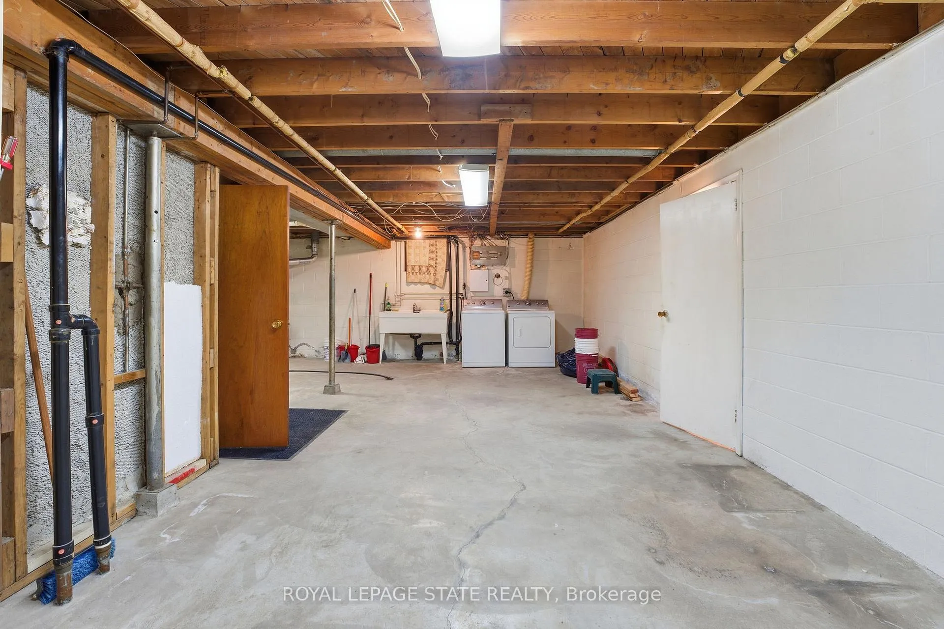 Photo 26 of 156 Kentley Drive, Hamilton, Kentley — HOMEH