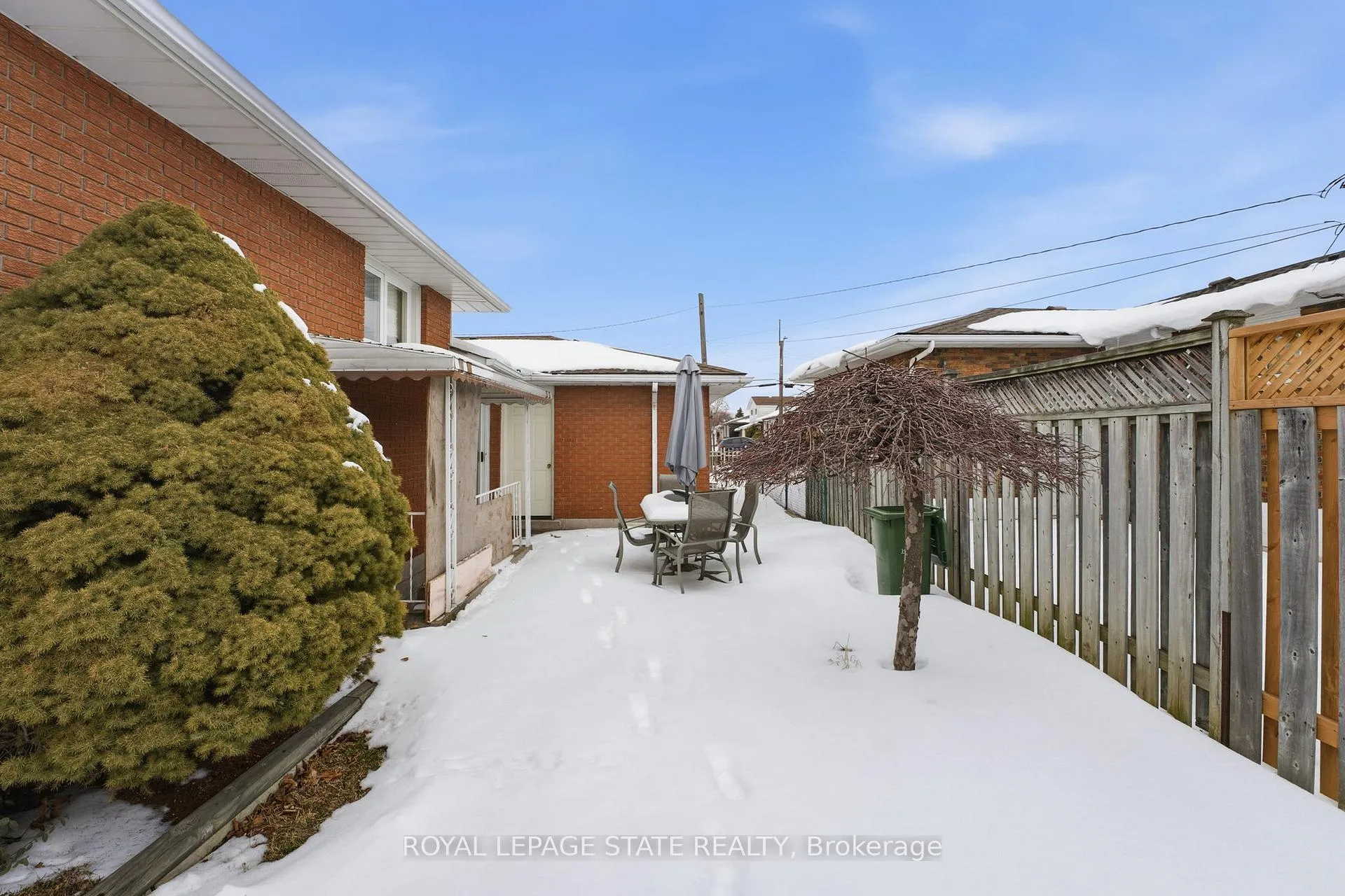 Photo 31 of 156 Kentley Drive, Hamilton, Kentley — HOMEH