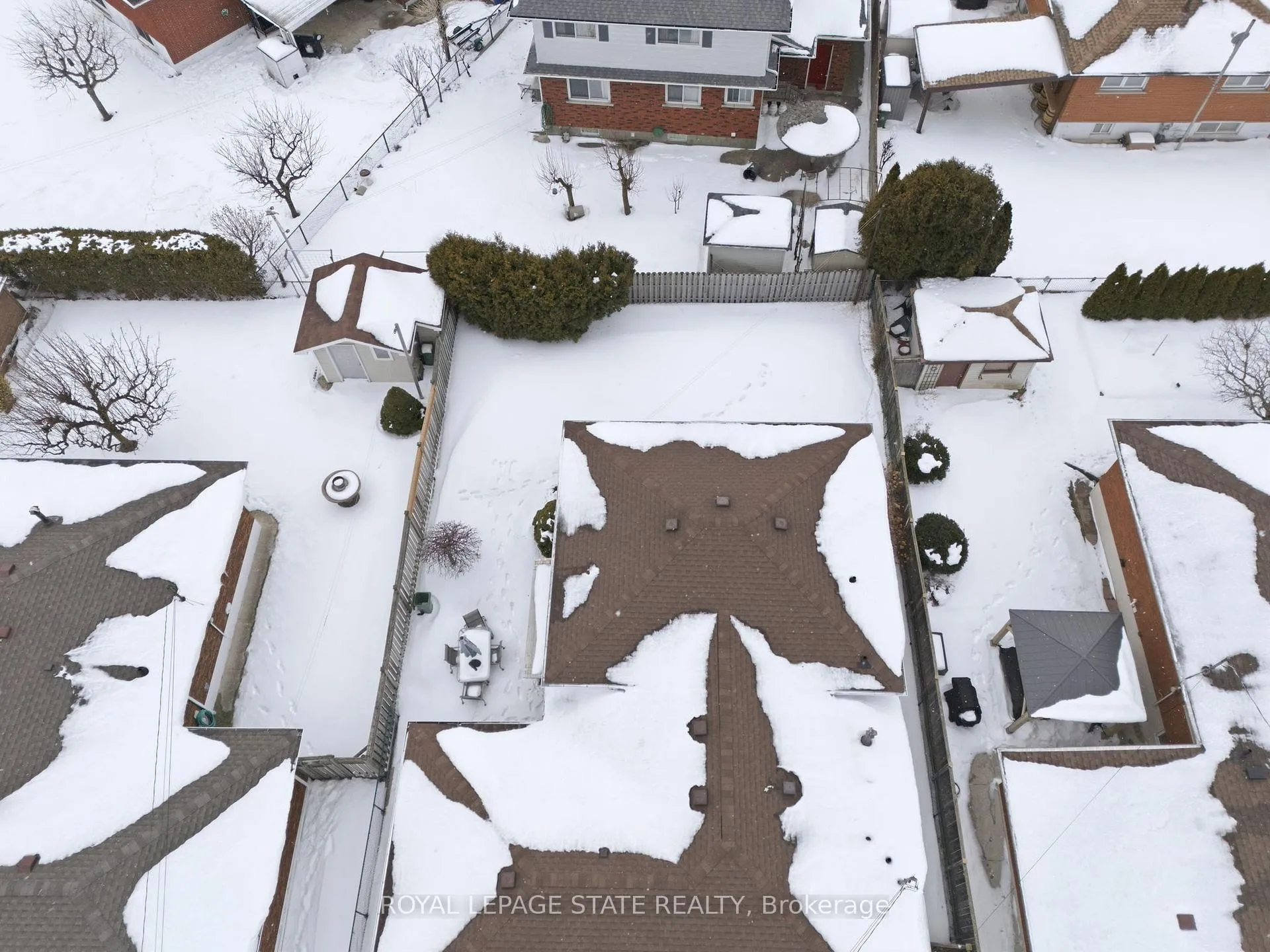Photo 35 of 156 Kentley Drive, Hamilton, Kentley — HOMEH