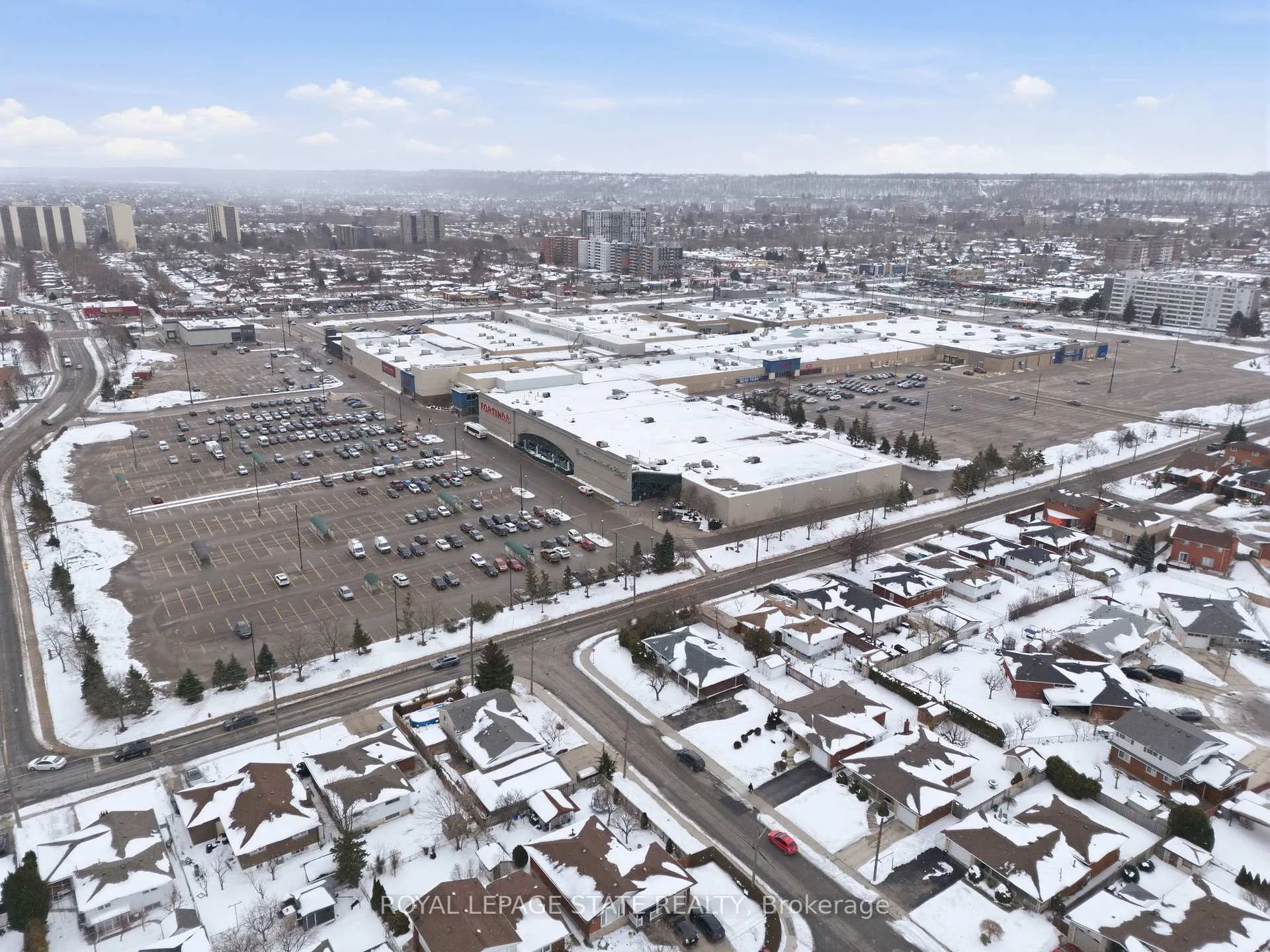 Photo 40 of 156 Kentley Drive, Hamilton, Kentley — HOMEH