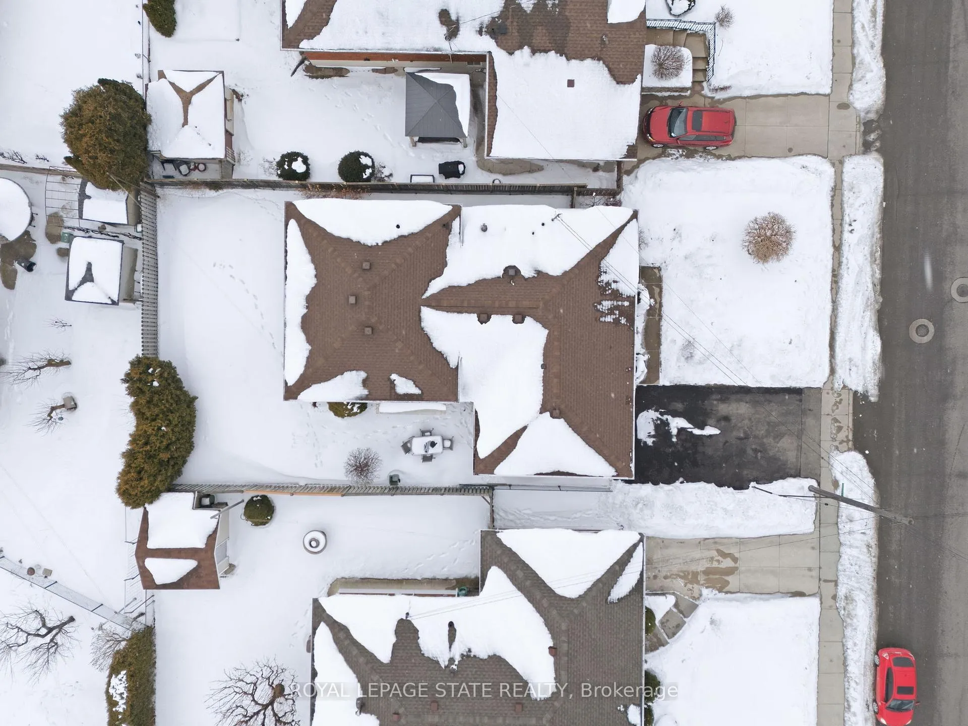 Photo 41 of 156 Kentley Drive, Hamilton, Kentley — HOMEH