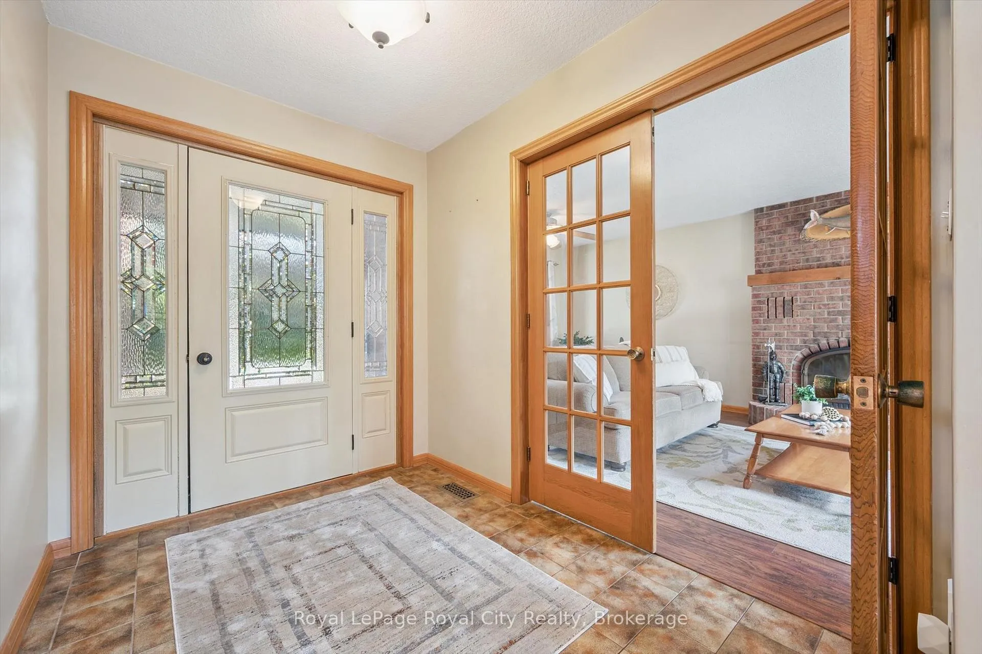 Photo 5 of 28 Wimbledon Road, Guelph, Willow West/Sugarbush/West Acres — HOMEH