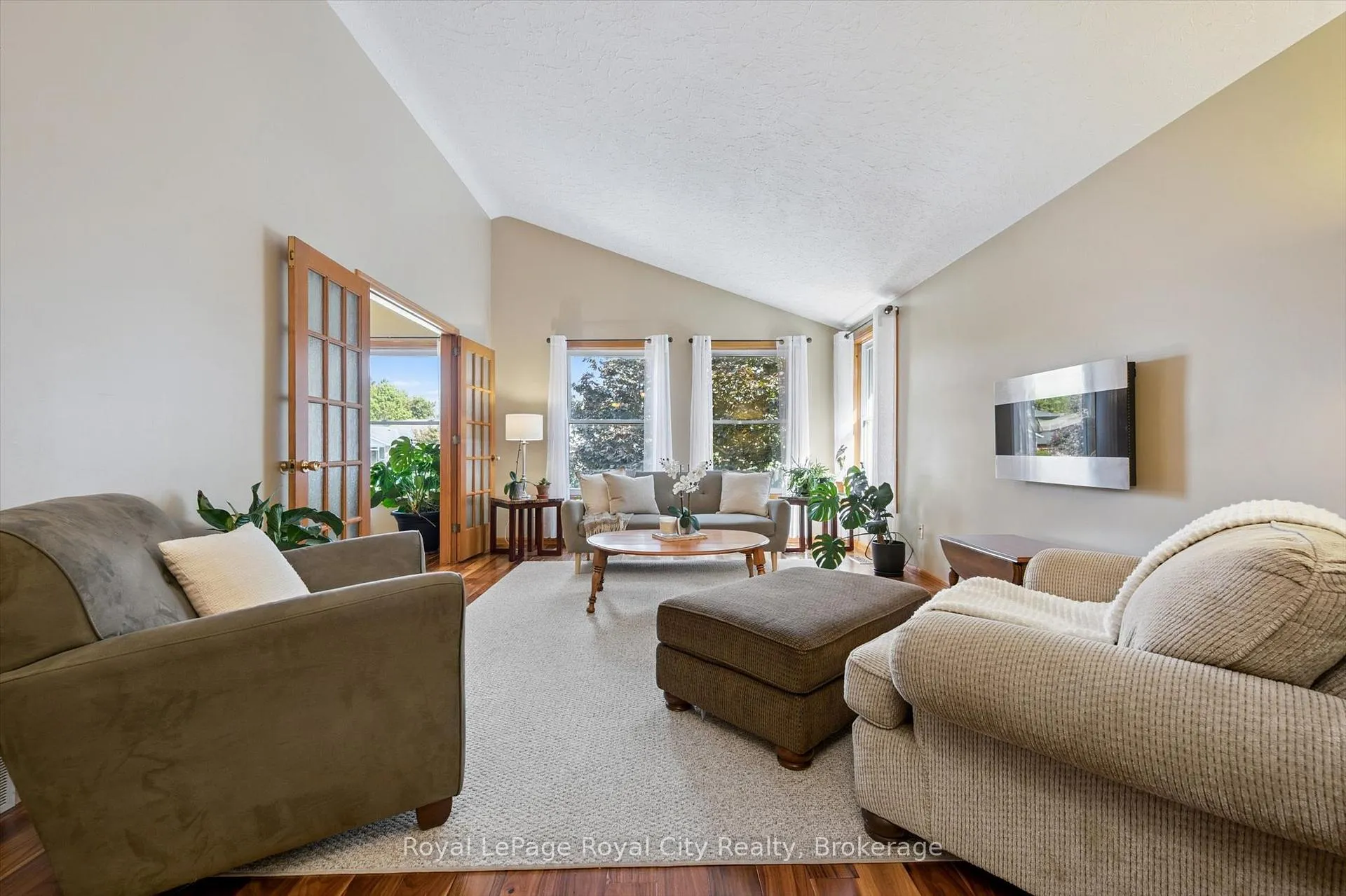 Photo 10 of 28 Wimbledon Road, Guelph, Willow West/Sugarbush/West Acres — HOMEH