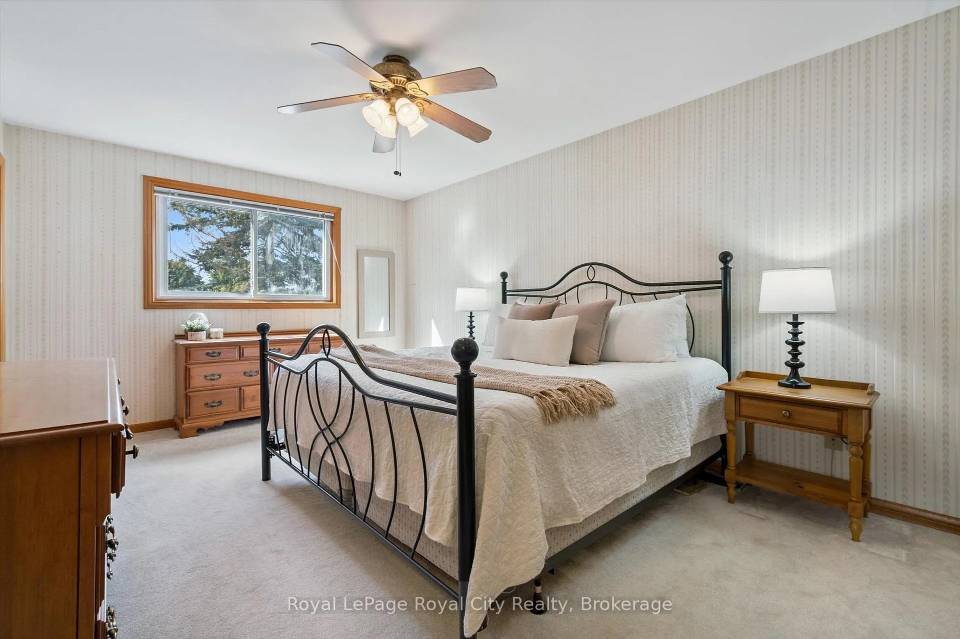 Photo 19 of 28 Wimbledon Road, Guelph, Willow West/Sugarbush/West Acres — HOMEH