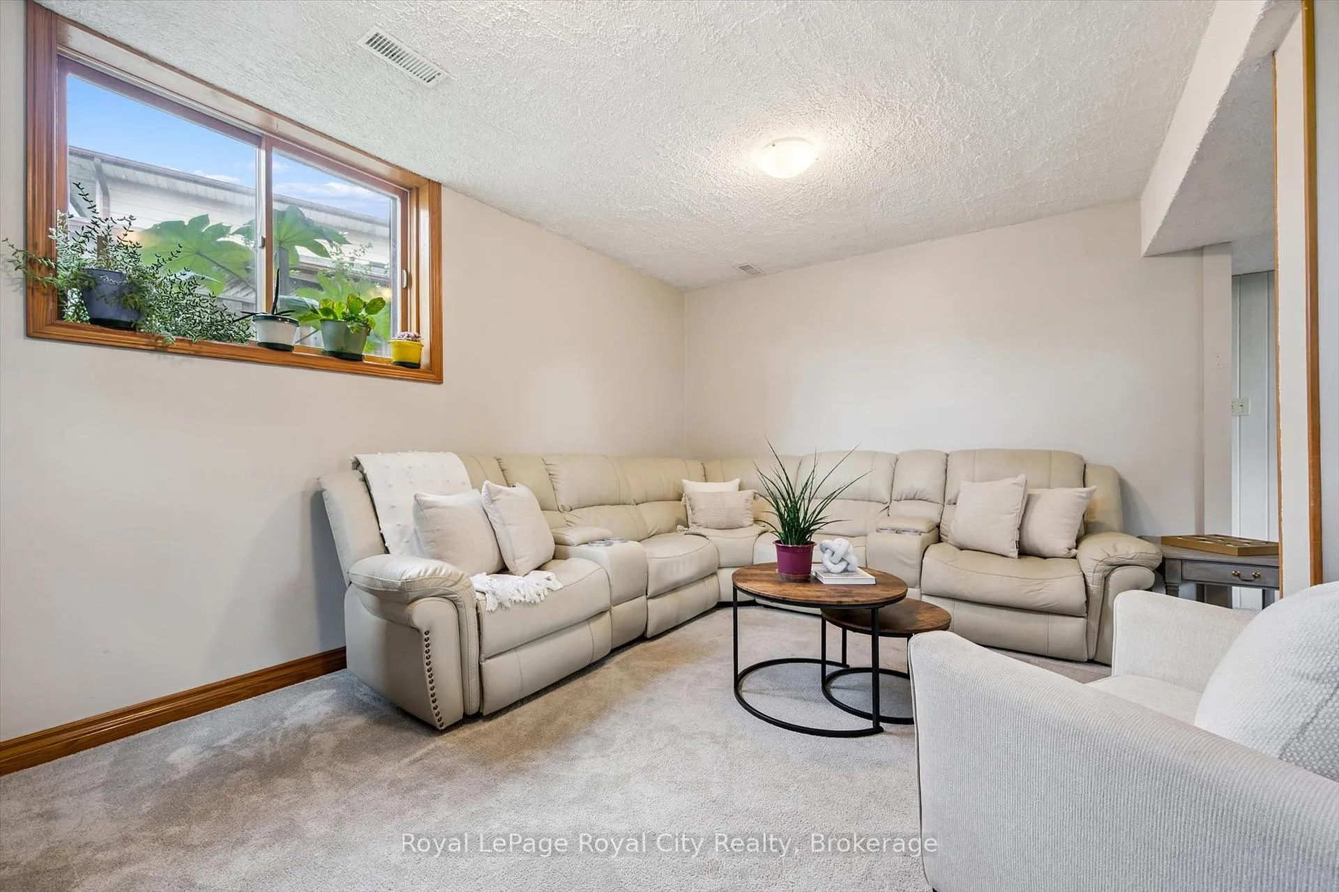 Photo 21 of 28 Wimbledon Road, Guelph, Willow West/Sugarbush/West Acres — HOMEH