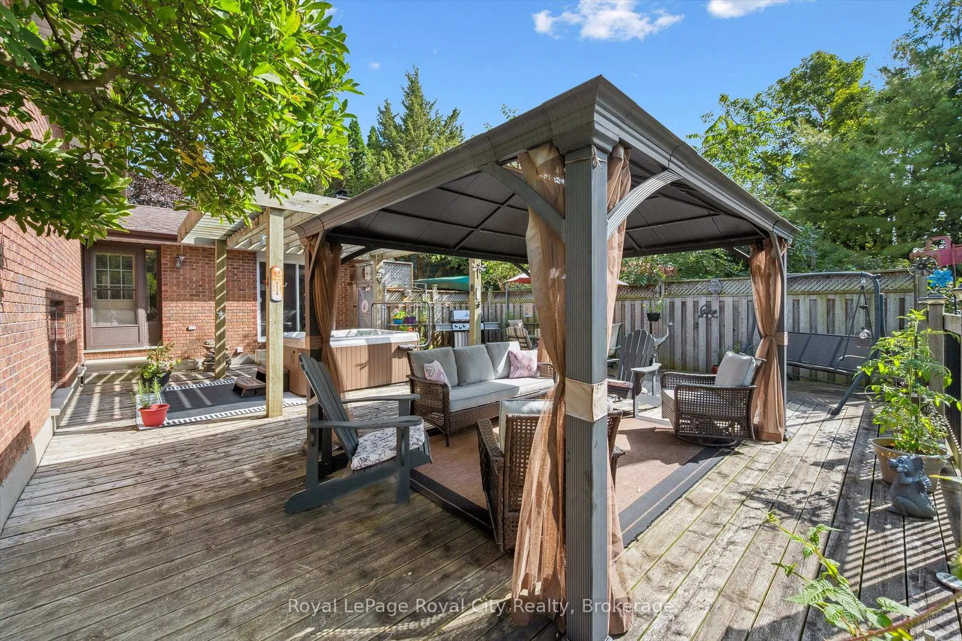 Photo 45 of 28 Wimbledon Road, Guelph, Willow West/Sugarbush/West Acres — HOMEH