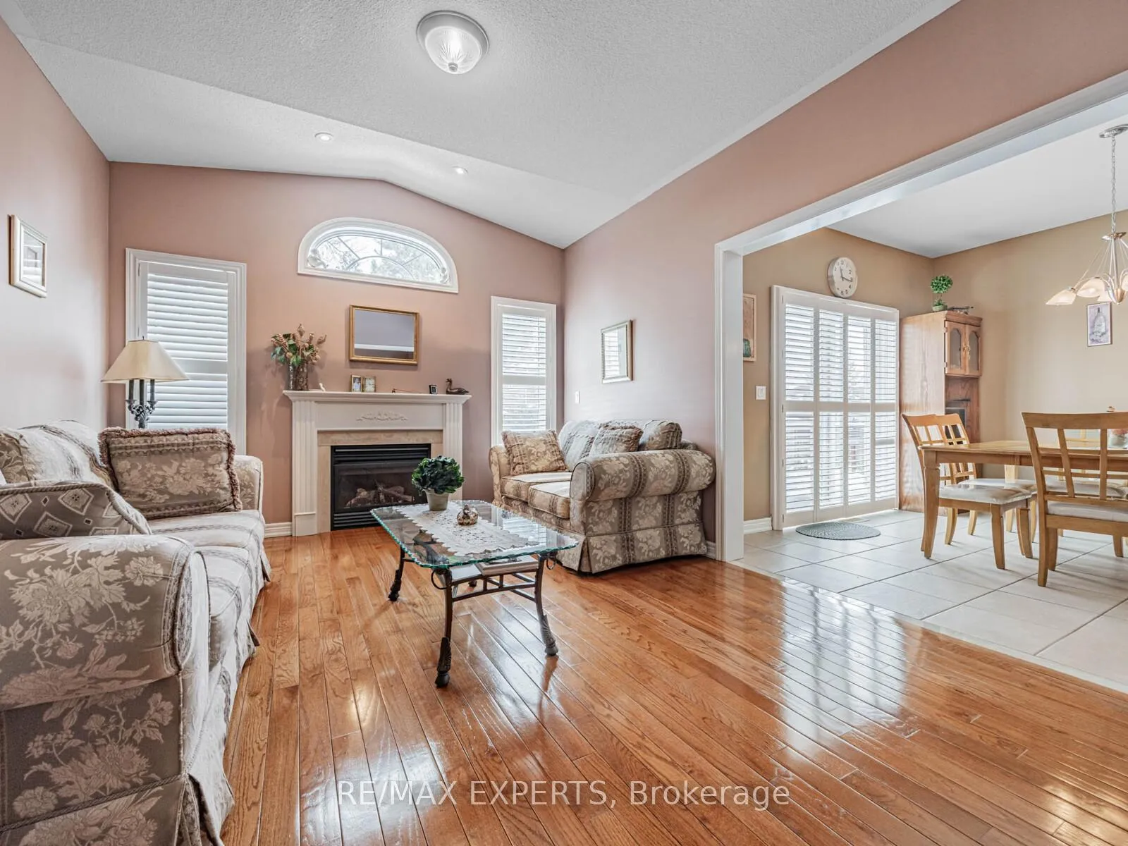 Photo 6 of 97 Diploma Avenue, Vaughan, Sonoma Heights — HOMEH