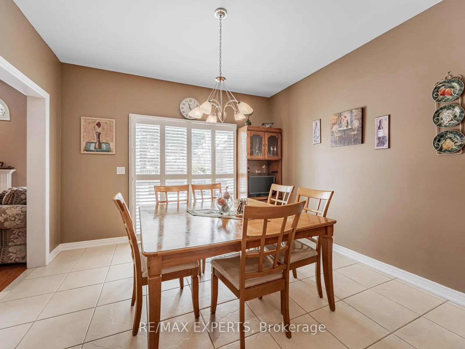 Photo 8 of 97 Diploma Avenue, Vaughan, Sonoma Heights — HOMEH