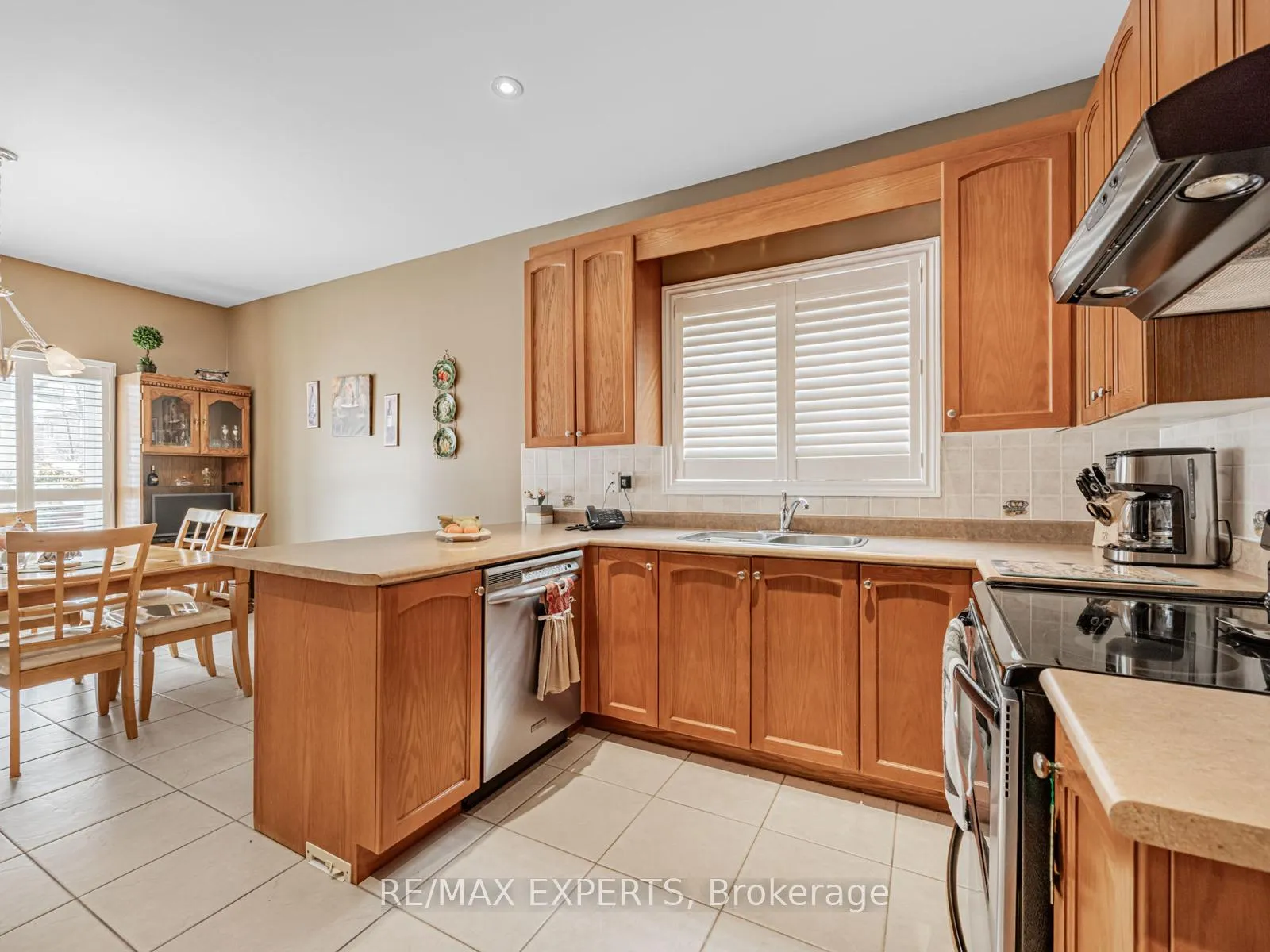 Photo 10 of 97 Diploma Avenue, Vaughan, Sonoma Heights — HOMEH