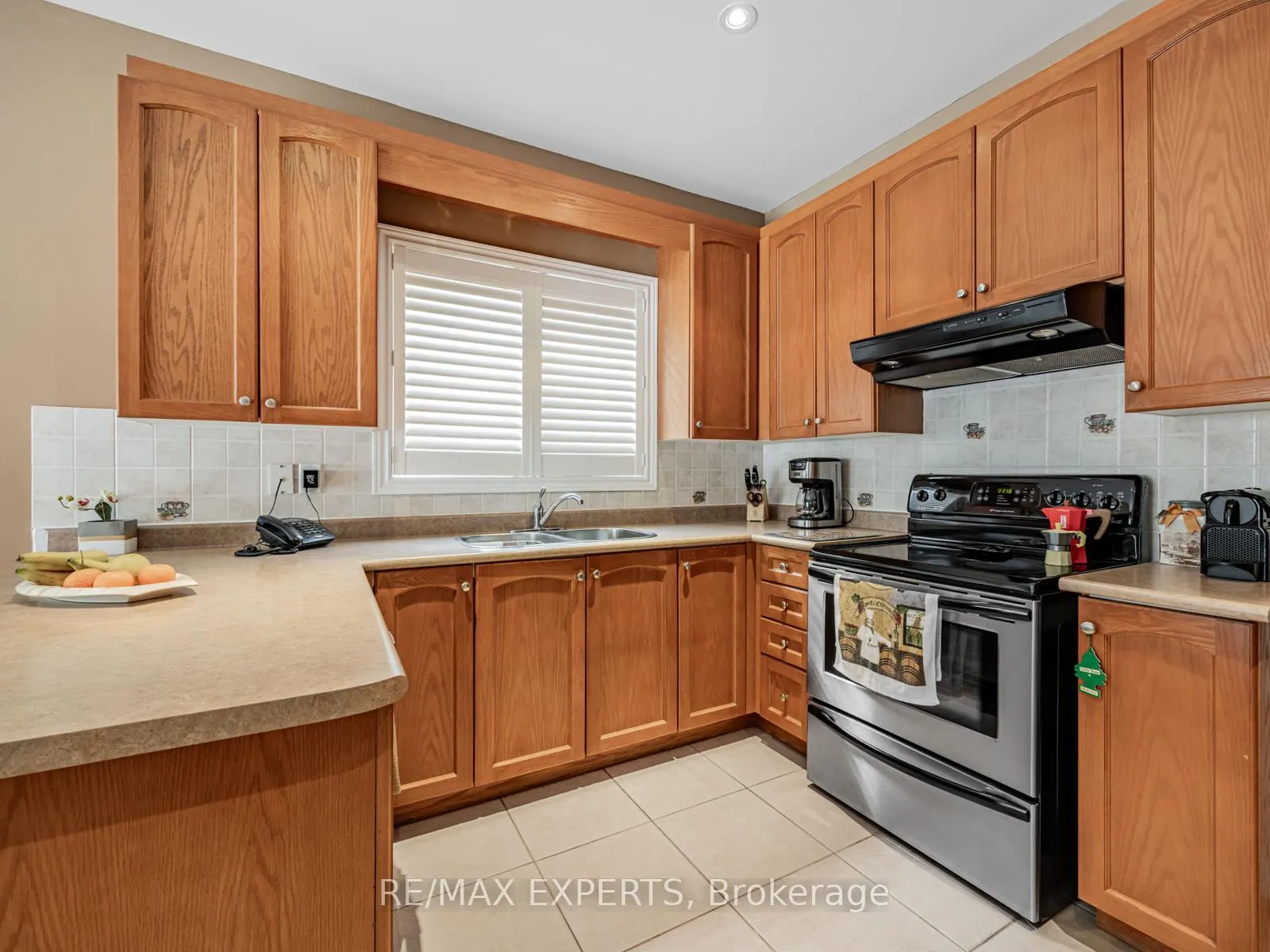Photo 12 of 97 Diploma Avenue, Vaughan, Sonoma Heights — HOMEH