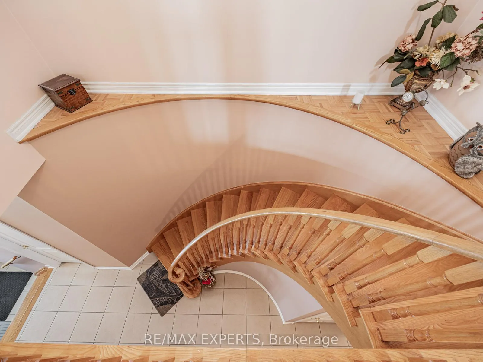 Photo 15 of 97 Diploma Avenue, Vaughan, Sonoma Heights — HOMEH