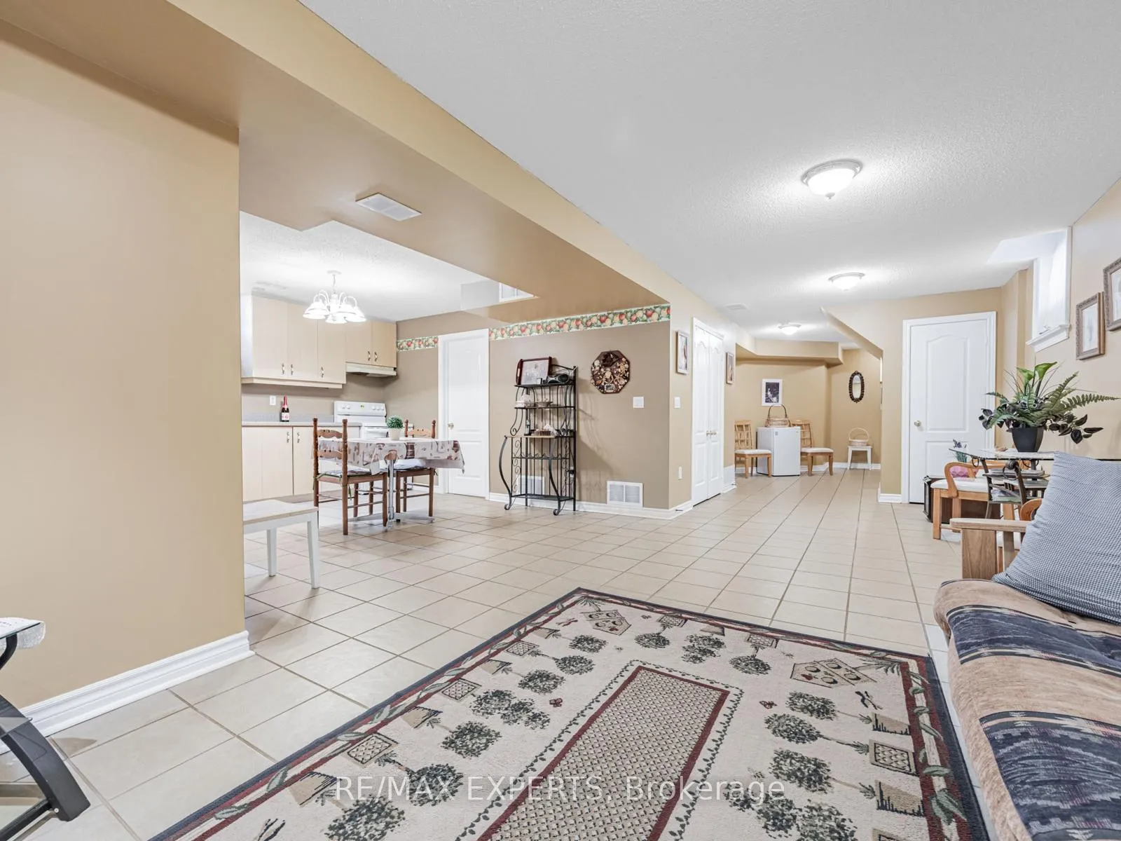 Photo 25 of 97 Diploma Avenue, Vaughan, Sonoma Heights — HOMEH