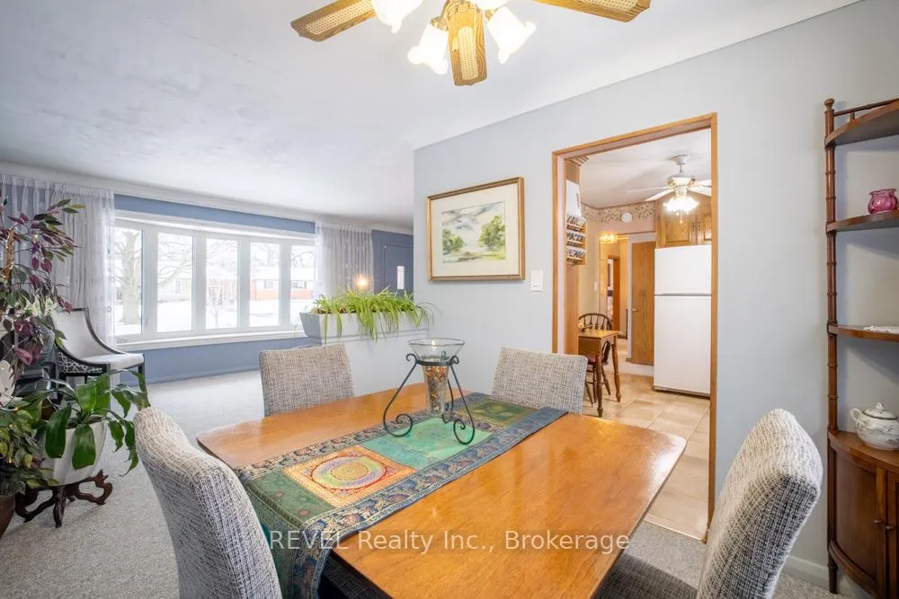 Photo 10 of 87 Royal Manor Drive, St. Catharines, Carlton/Bunting — HOMEH