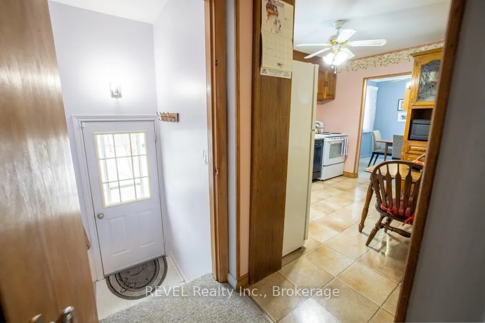 Photo 18 of 87 Royal Manor Drive, St. Catharines, Carlton/Bunting — HOMEH