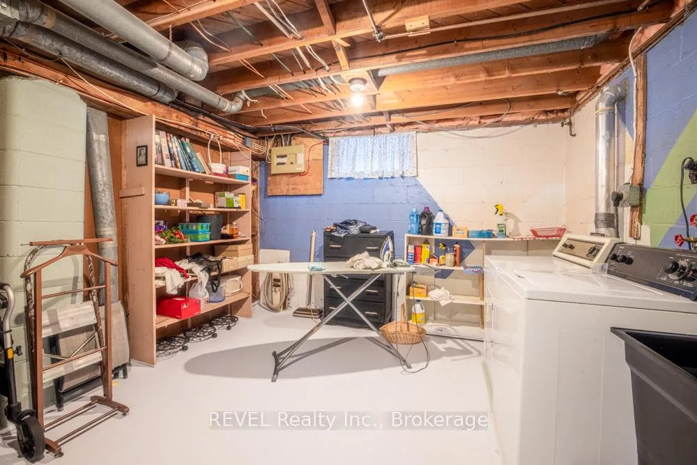 Photo 24 of 87 Royal Manor Drive, St. Catharines, Carlton/Bunting — HOMEH