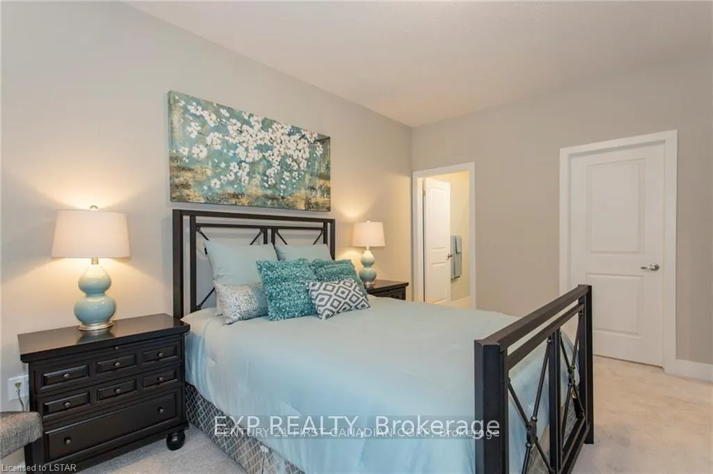 Photo 15 of 2244 Evans Boulevard, London, South U — HOMEH