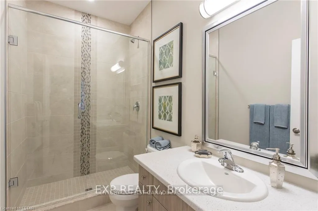 Photo 17 of 2244 Evans Boulevard, London, South U — HOMEH