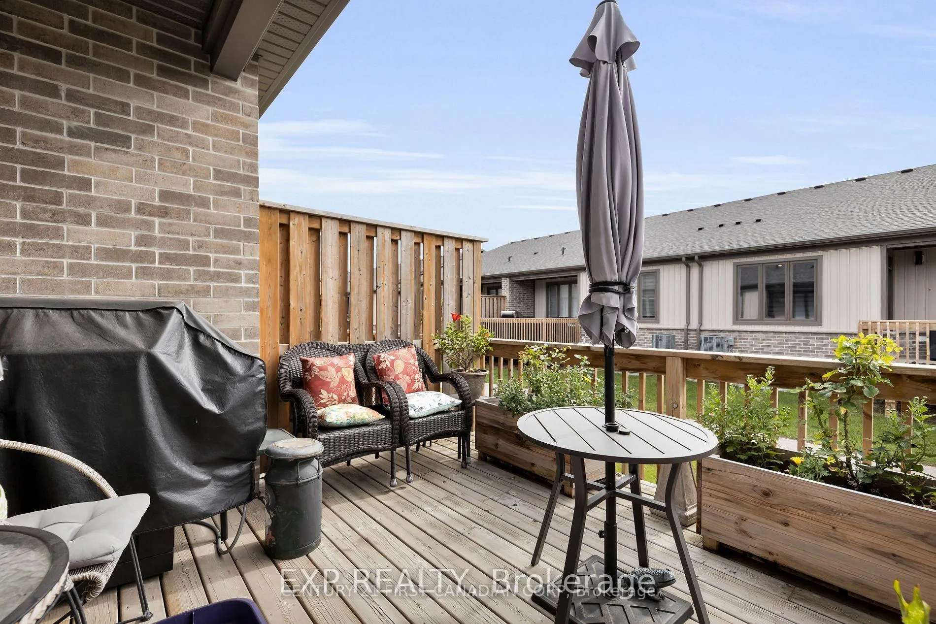 Photo 25 of 2244 Evans Boulevard, London, South U — HOMEH