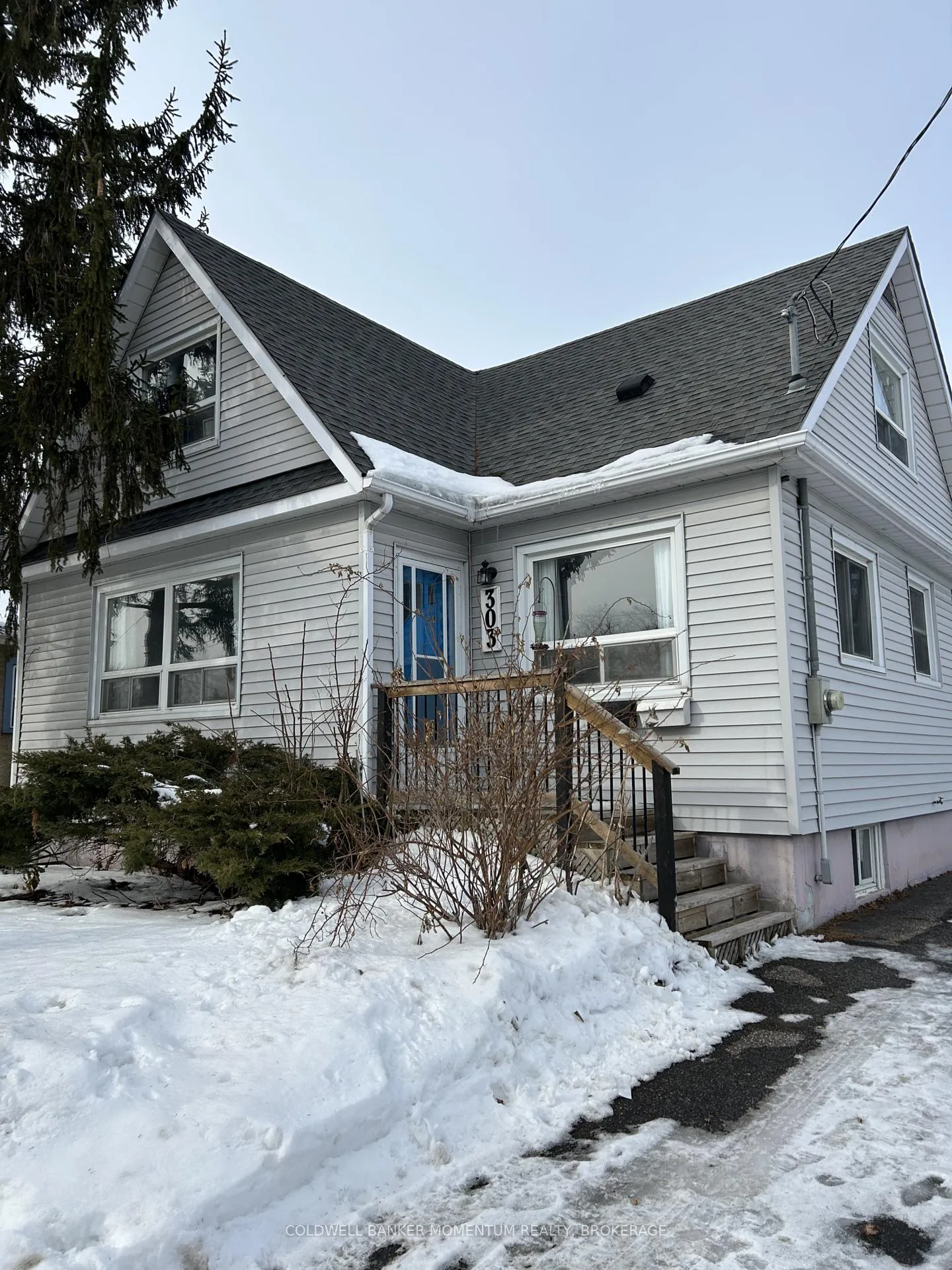 Photo 1 of Unit Unit 1, 303 Carlton Street, St. Catharines, Fairview — HOMEH