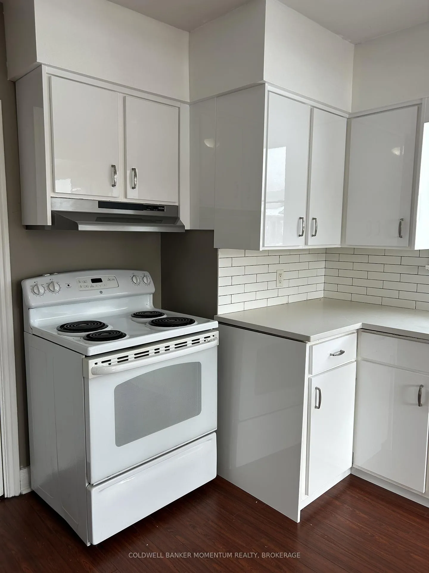 Photo 10 of Unit Unit 1, 303 Carlton Street, St. Catharines, Fairview — HOMEH