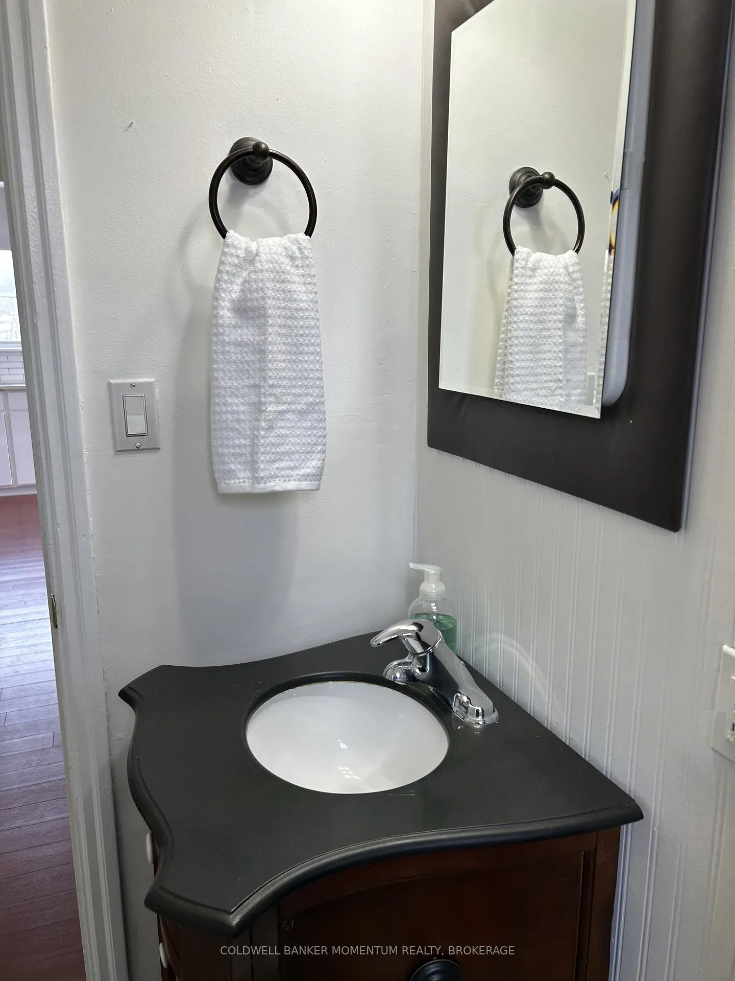 Photo 15 of Unit Unit 1, 303 Carlton Street, St. Catharines, Fairview — HOMEH