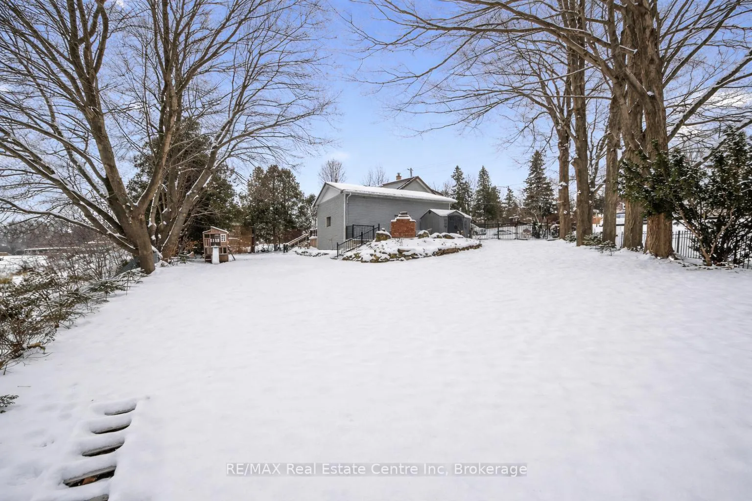 Photo 18 of 4027 Hwy 6 S, Puslinch, Crieff/Aikensville/Killean — HOMEH
