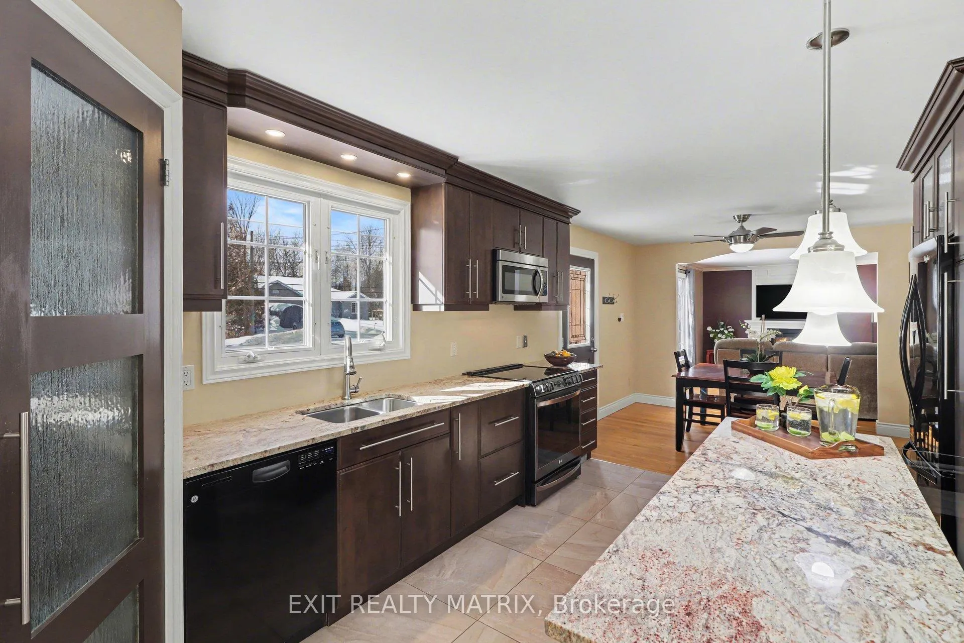 Photo 11 of 4603 Anderson Road E, Ottawa, Carlsbad Springs — HOMEH