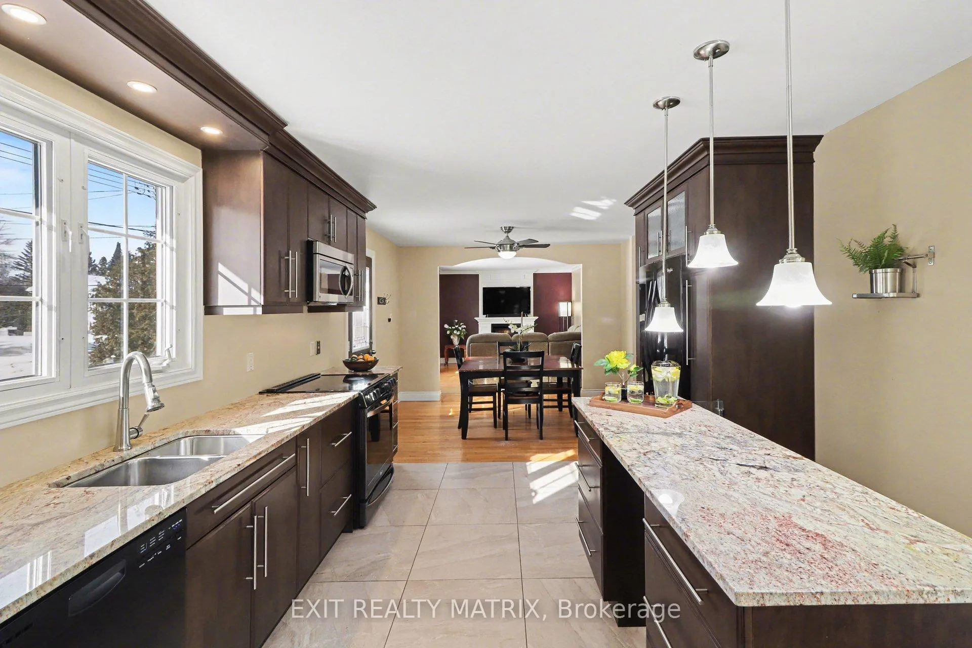 Photo 12 of 4603 Anderson Road E, Ottawa, Carlsbad Springs — HOMEH