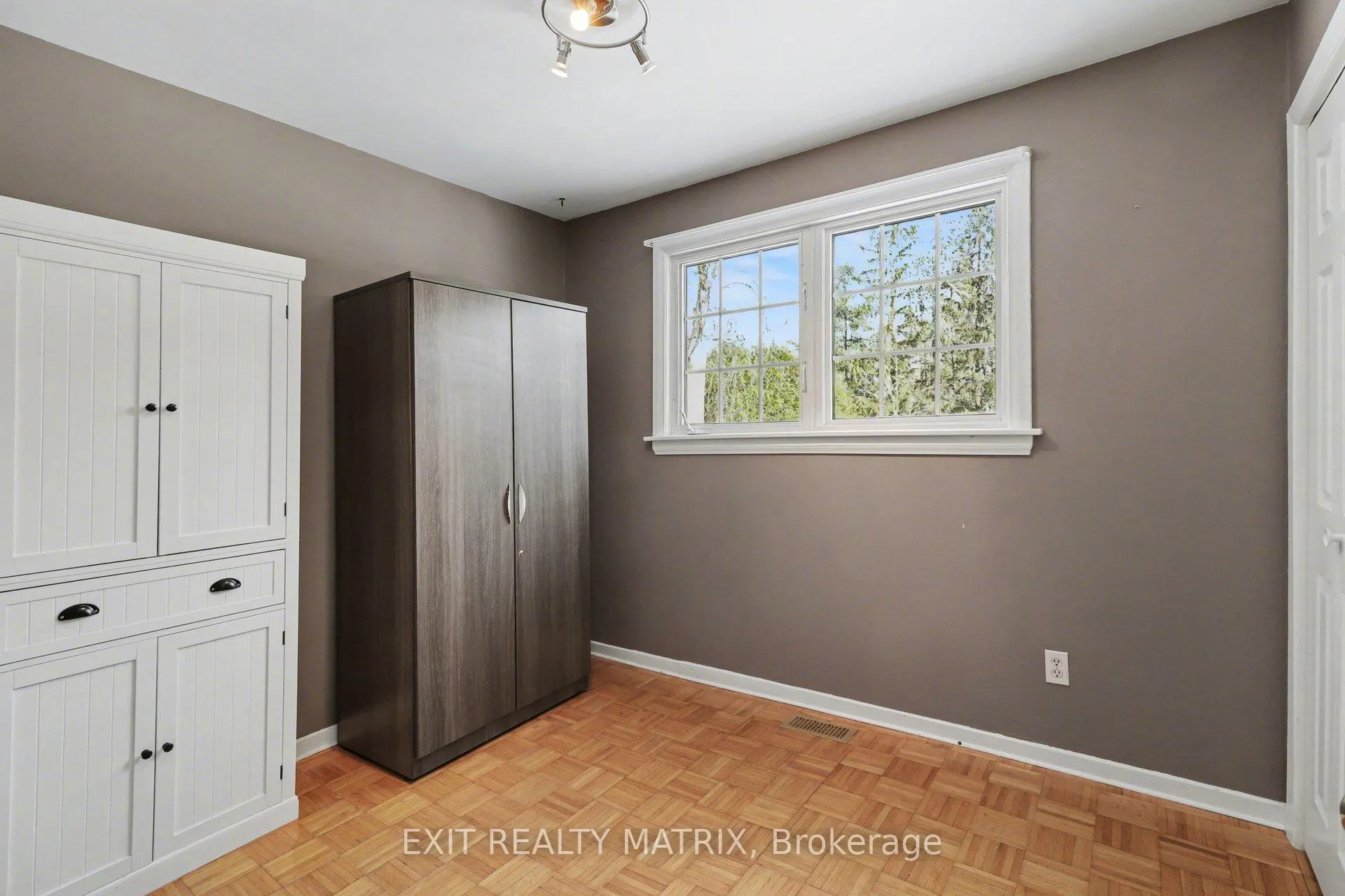 Photo 16 of 4603 Anderson Road E, Ottawa, Carlsbad Springs — HOMEH