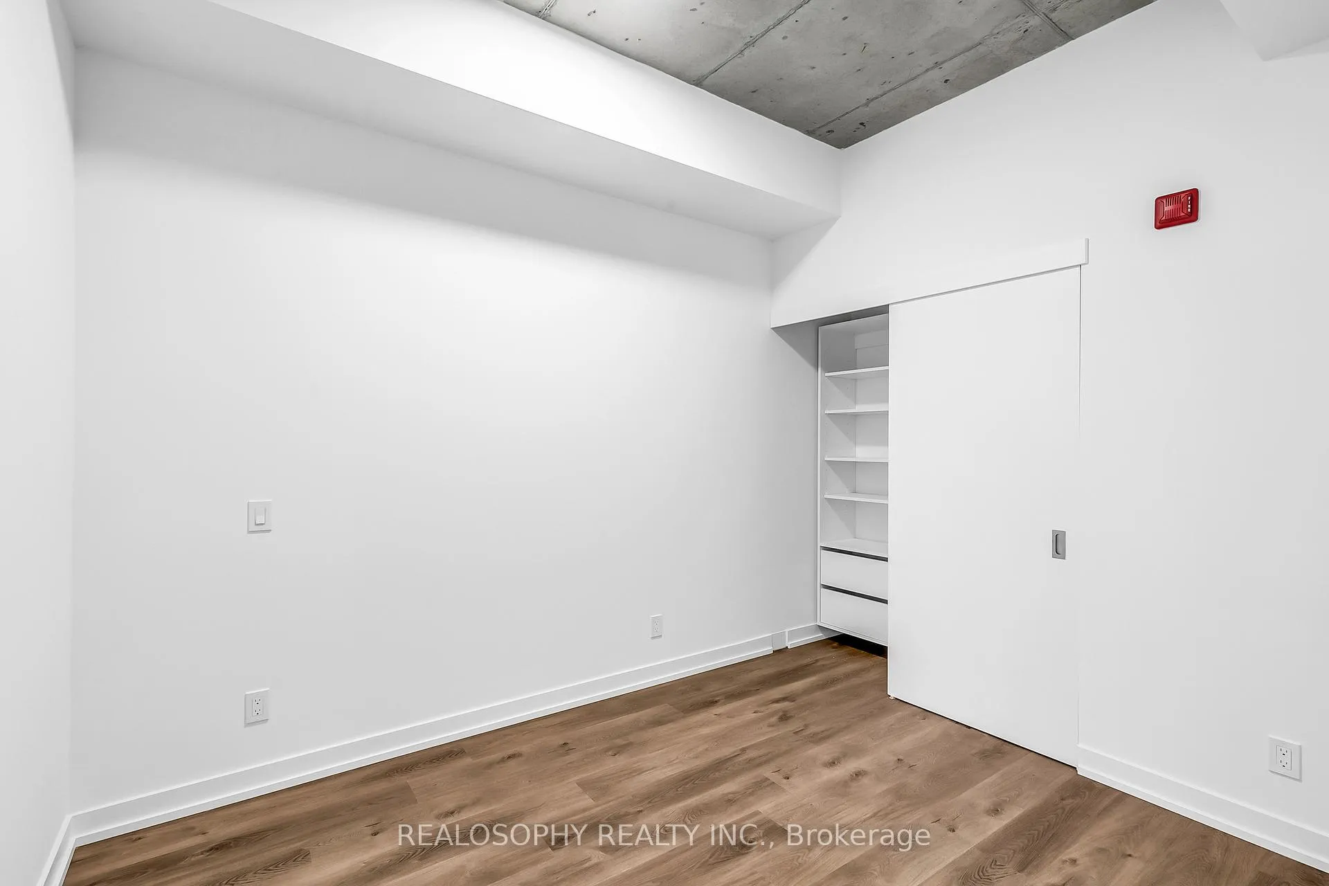 Photo 6 of Unit 505, 115 Larchmount Avenue, Toronto, South Riverdale — HOMEH