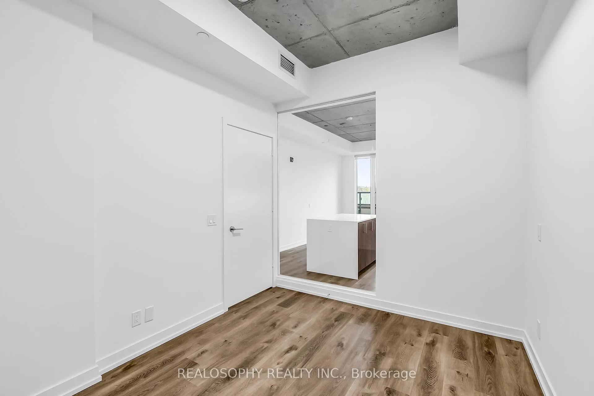 Photo 7 of Unit 505, 115 Larchmount Avenue, Toronto, South Riverdale — HOMEH