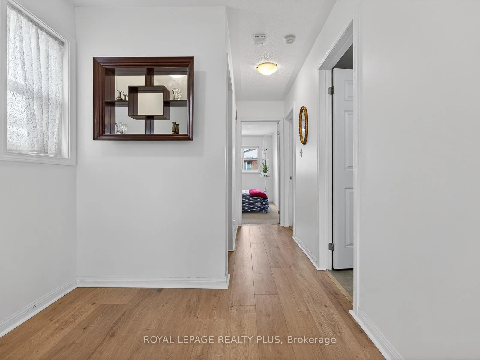 Photo 27 of 707 Inverary Road, Burlington, Shoreacres — HOMEH