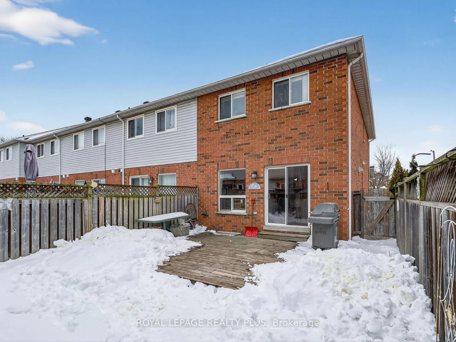 Photo 31 of 707 Inverary Road, Burlington, Shoreacres — HOMEH