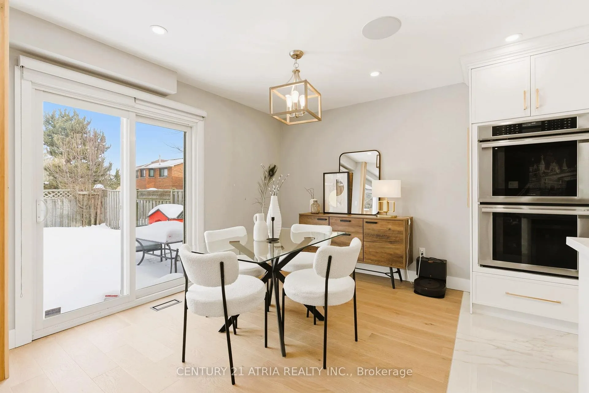 Photo 8 of 7 Michener Crescent, Markham, Raymerville — HOMEH