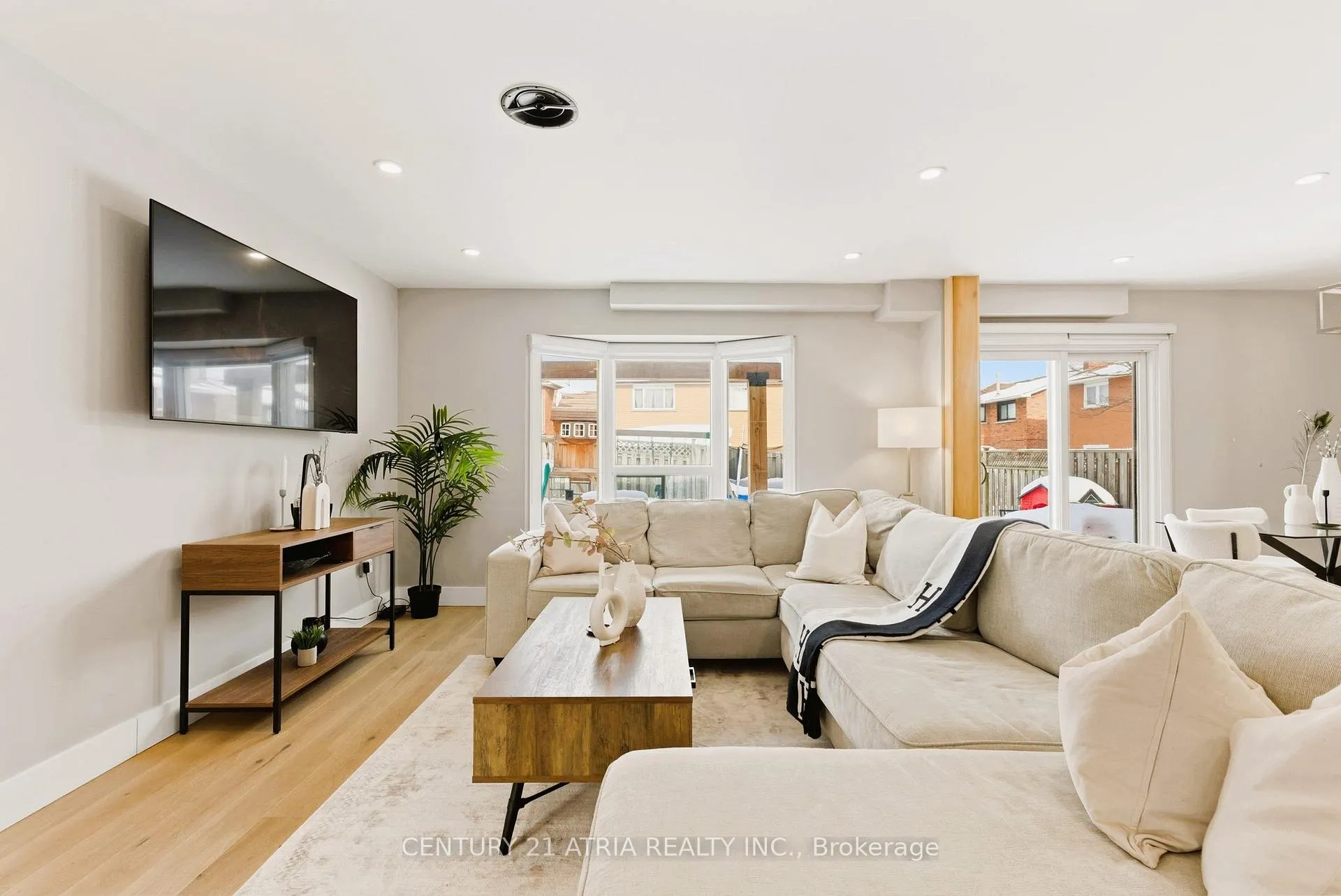 Photo 11 of 7 Michener Crescent, Markham, Raymerville — HOMEH