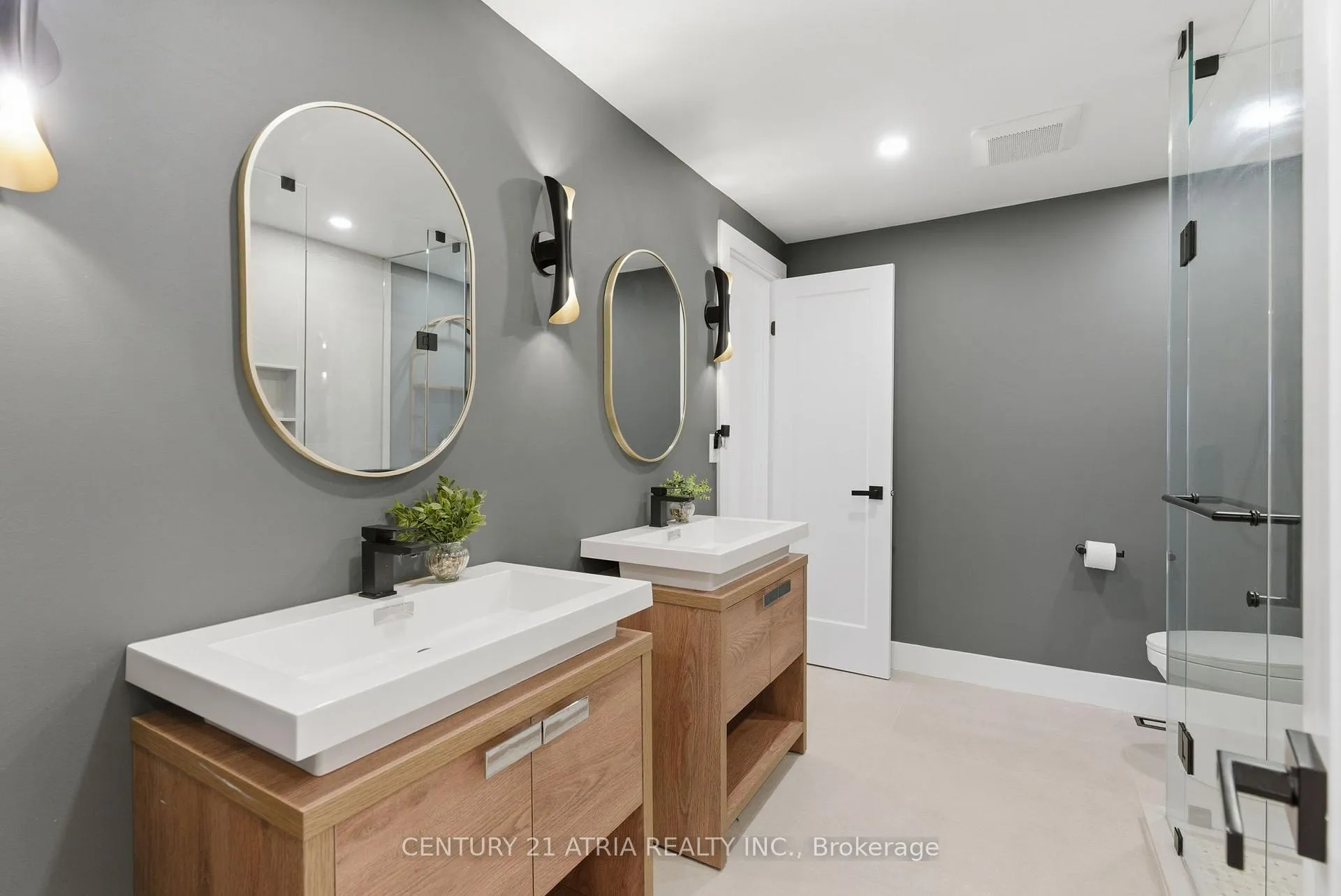 Photo 23 of 7 Michener Crescent, Markham, Raymerville — HOMEH