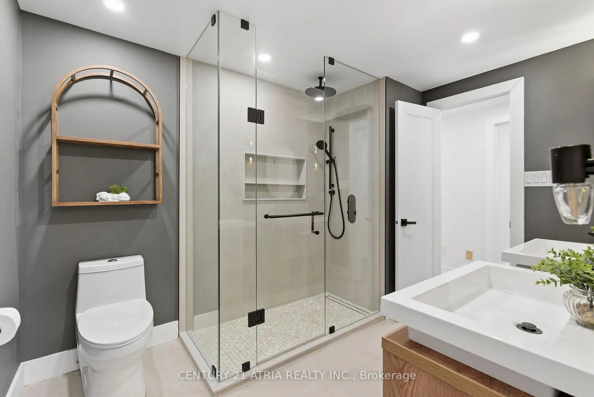 Photo 24 of 7 Michener Crescent, Markham, Raymerville — HOMEH