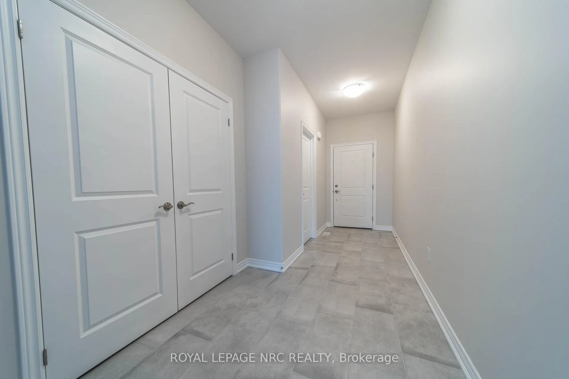 Photo 2 of 52 Wilson Drive, Thorold, Hurricane/Merrittville — HOMEH