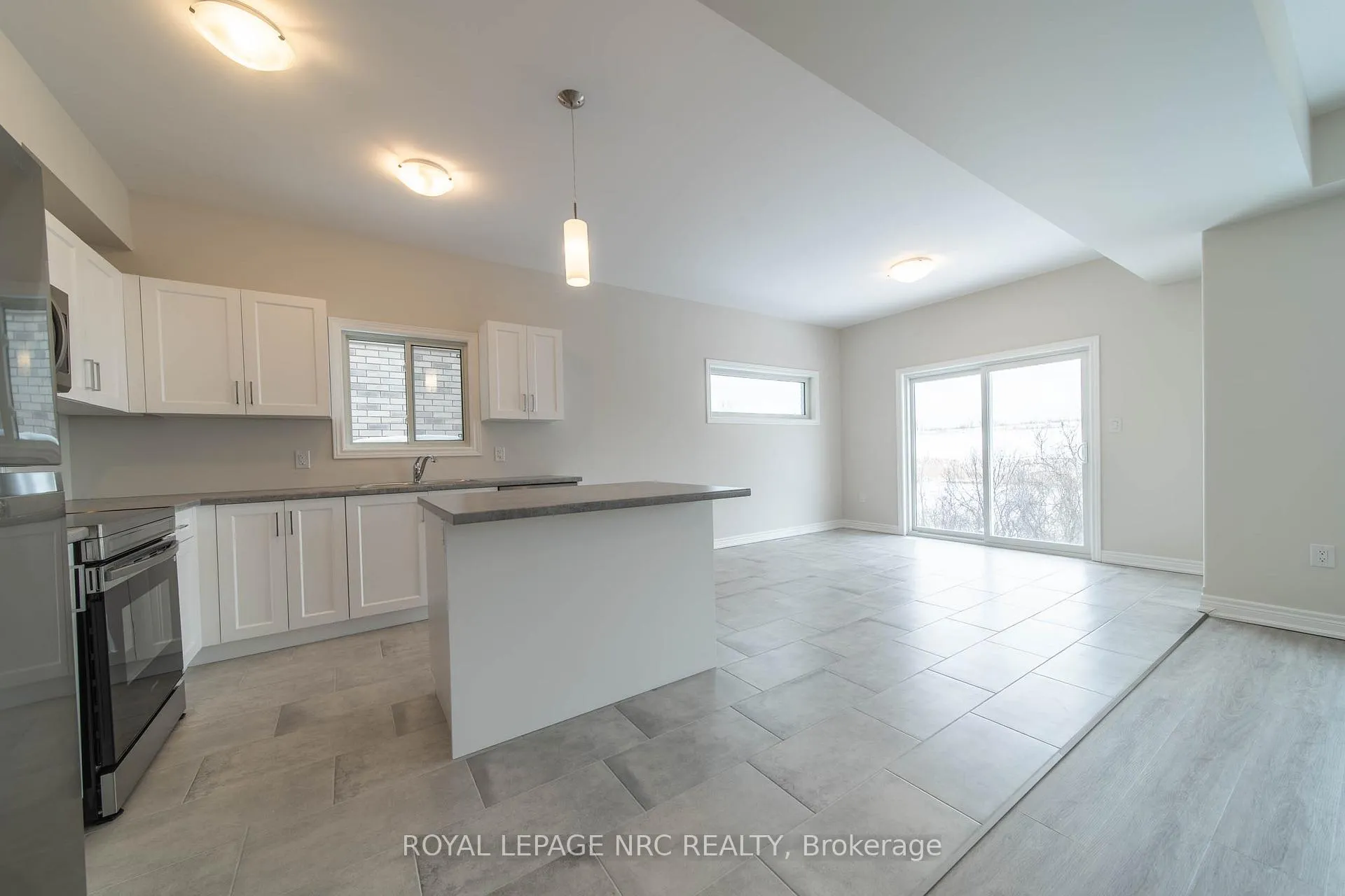 Photo 8 of 52 Wilson Drive, Thorold, Hurricane/Merrittville — HOMEH