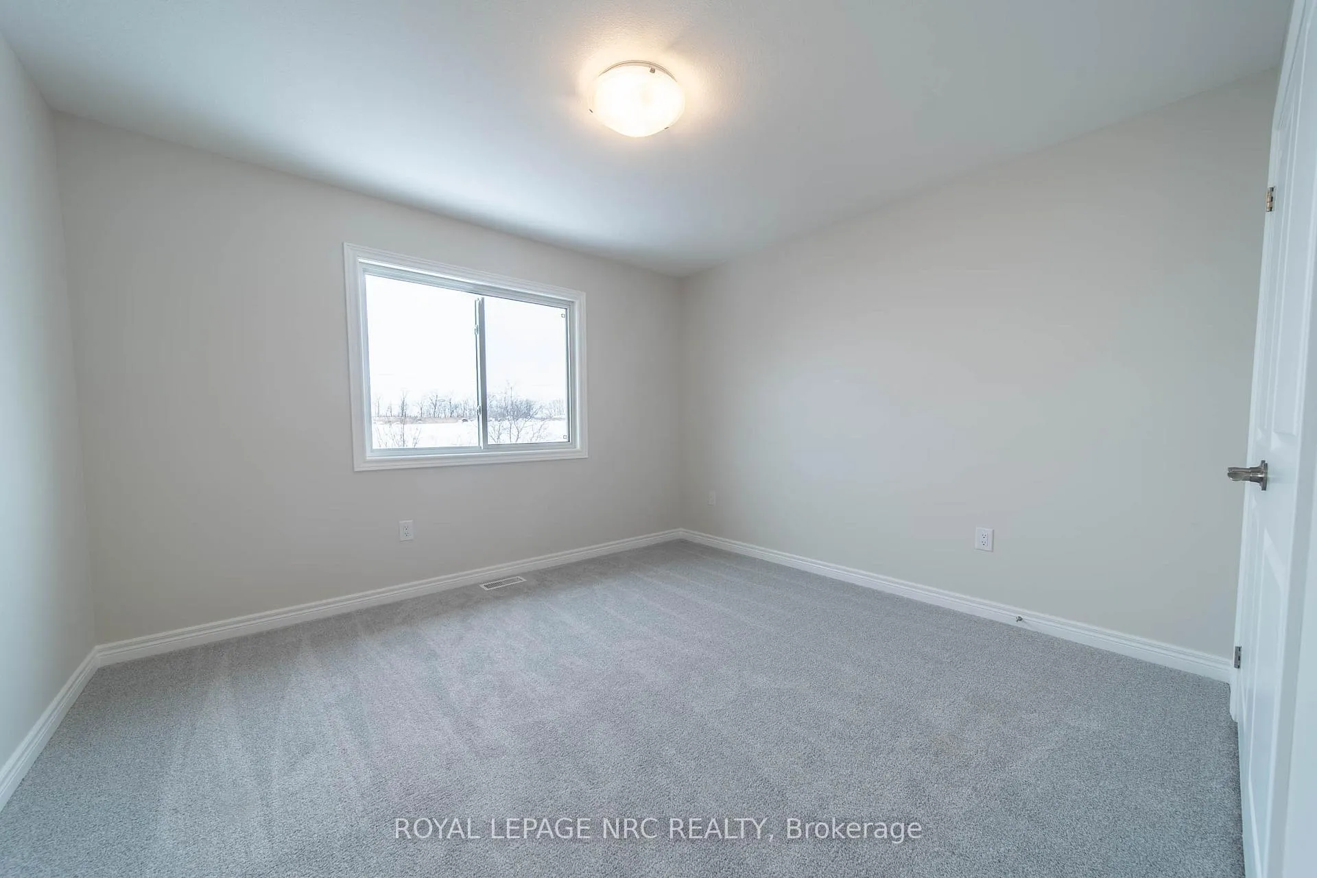 Photo 16 of 52 Wilson Drive, Thorold, Hurricane/Merrittville — HOMEH