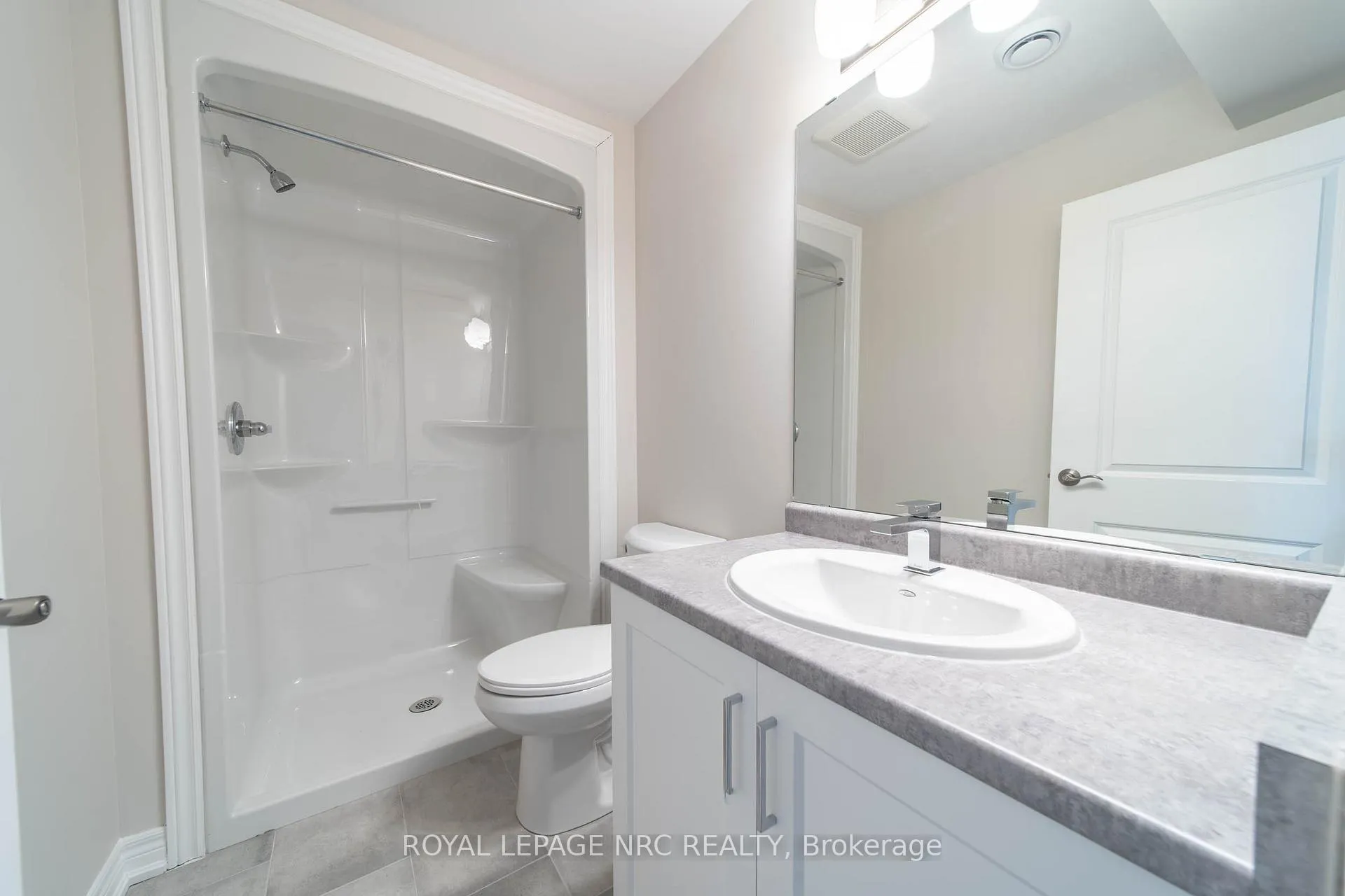 Photo 21 of 52 Wilson Drive, Thorold, Hurricane/Merrittville — HOMEH