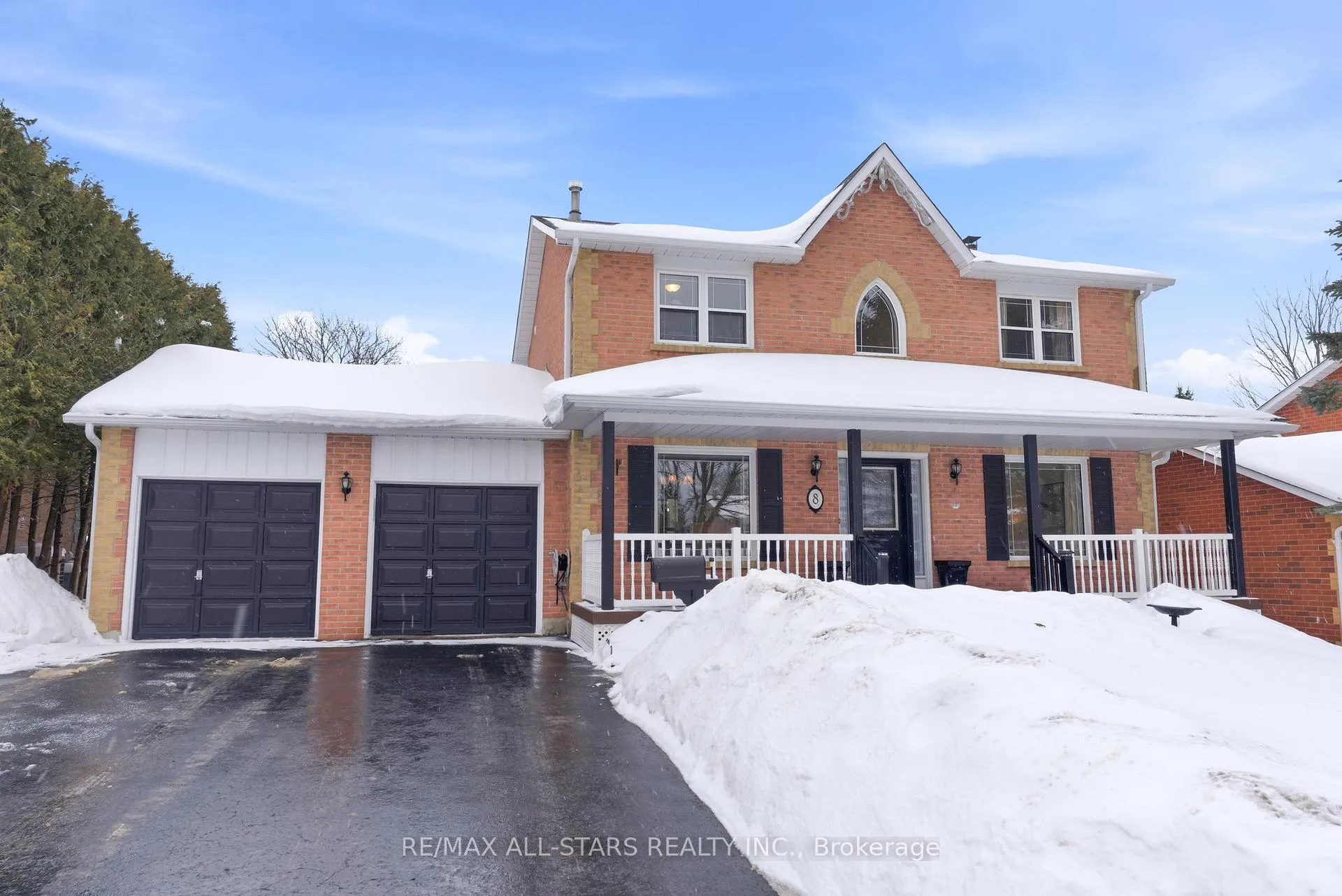 Photo 1 of 8 Colonel Sharpe Crescent, Uxbridge — HOMEH