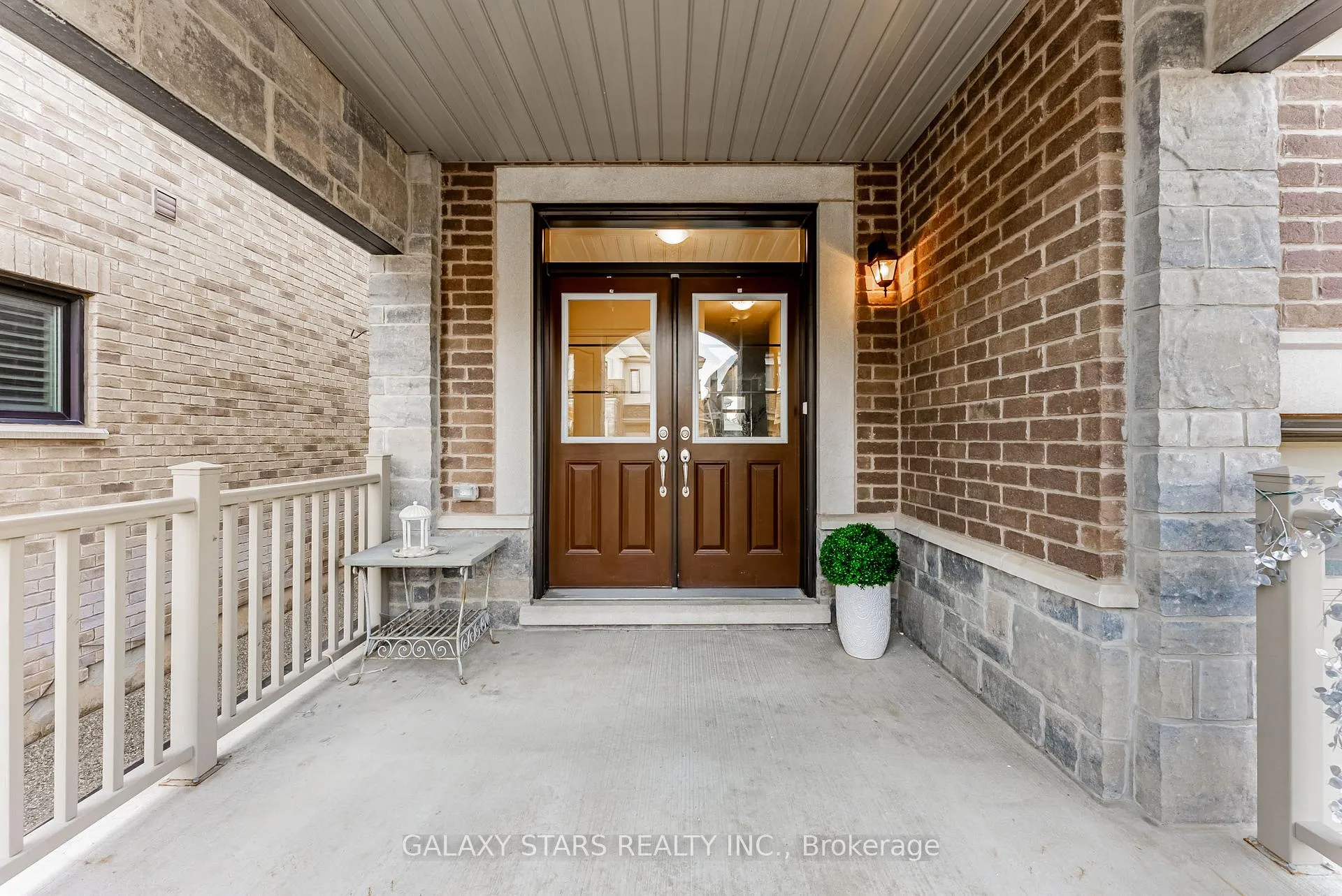 Photo 3 of 1226 Mcphedran Point, Milton, Ford — HOMEH